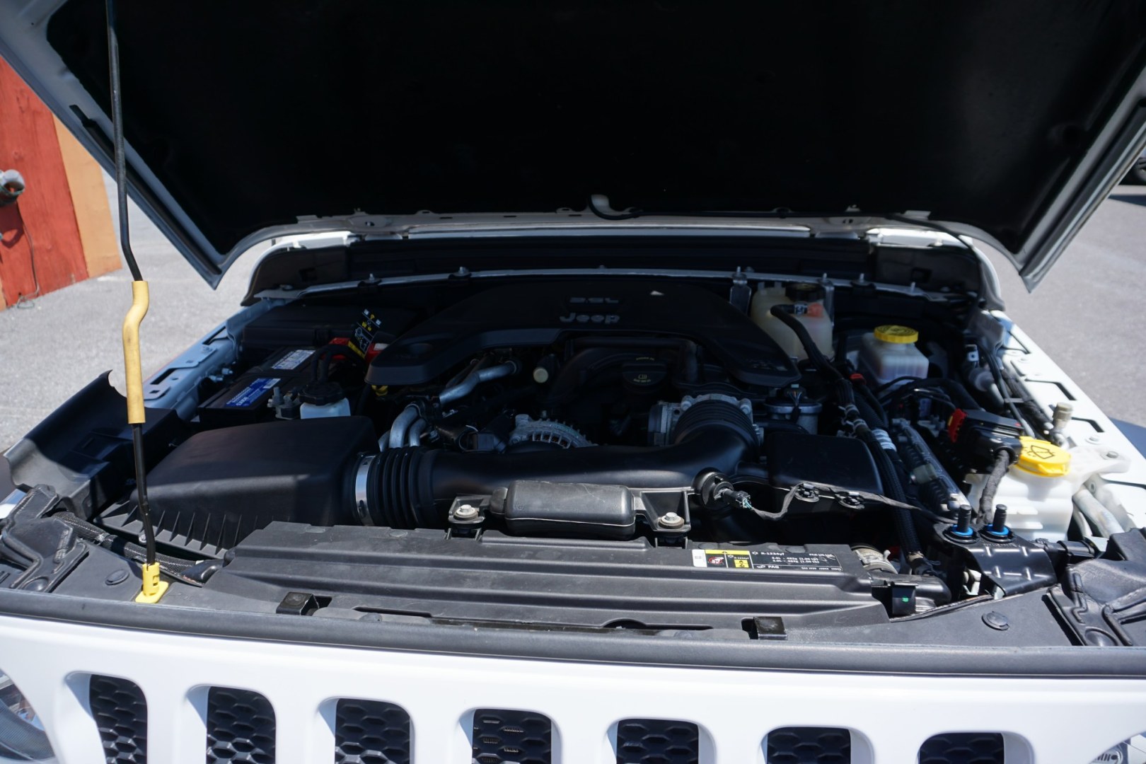 2020 JEEP WRANGLER SPORT (1C4HJXDG3LW) with an 3.6L V6 engine, MANUAL transmission, located at 312 Centre Ave, Schuylkill Haven, PA, 17972, (570) 593-5278, 40.638130, -76.177383- Photo#18