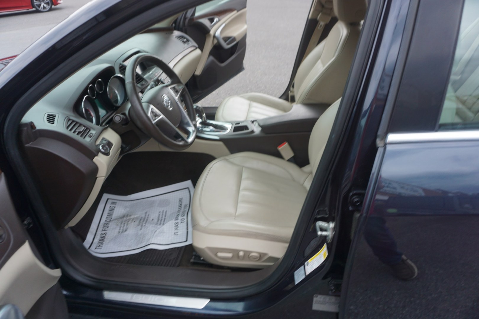 2013 BLUE /TAN BUICK REGAL LIMITED (2G4GS5EV0D9) with an 2L I4 engine, AUTOMATIC transmission, located at 312 Centre Ave, Schuylkill Haven, PA, 17972, (570) 593-5278, 40.638130, -76.177383- Photo#10