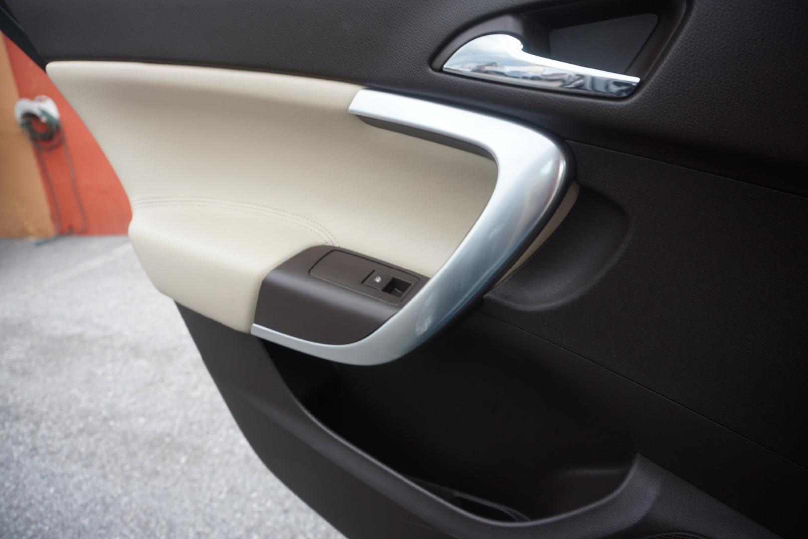 2013 BLUE /TAN BUICK REGAL LIMITED (2G4GS5EV0D9) with an 2L I4 engine, AUTOMATIC transmission, located at 312 Centre Ave, Schuylkill Haven, PA, 17972, (570) 593-5278, 40.638130, -76.177383- Photo#34