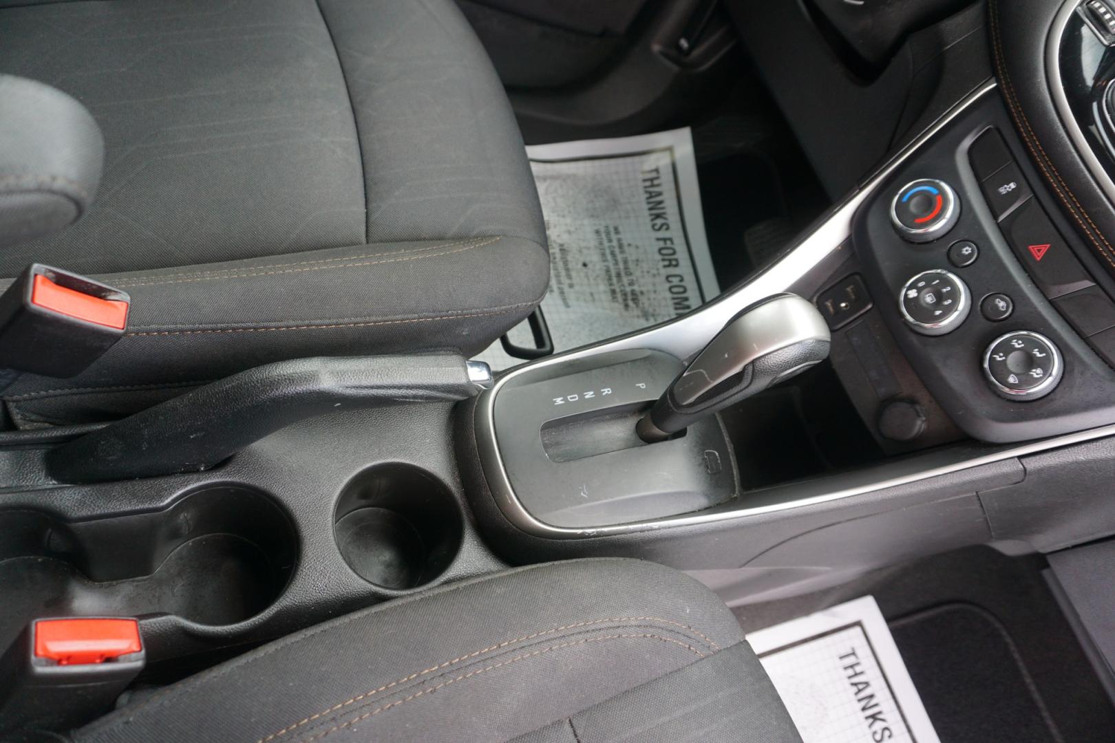 2018 BLUE /GRAY CHEVROLET TRAX LT (3GNCJLSB1JL) with an 1.4L I4 engine, AUTOMATIC transmission, located at 312 Centre Ave, Schuylkill Haven, PA, 17972, (570) 593-5278, 40.638130, -76.177383- Photo#7