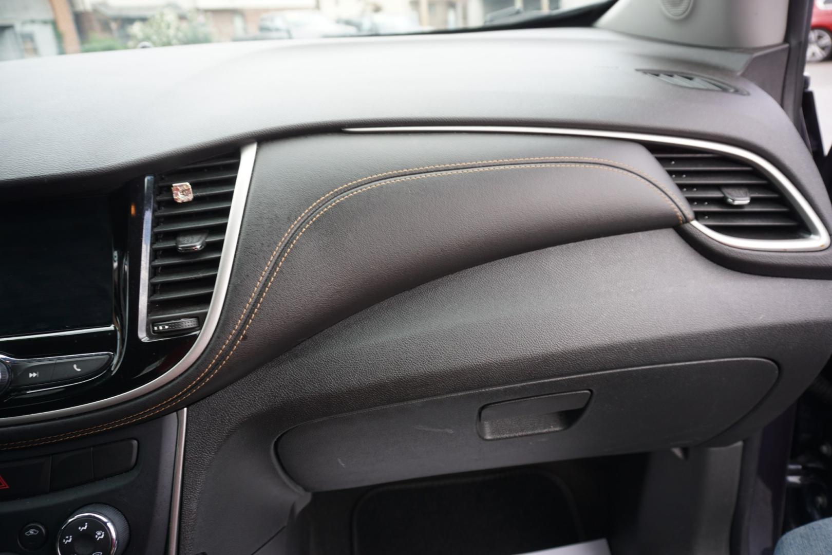 2018 BLUE /GRAY CHEVROLET TRAX LT (3GNCJLSB1JL) with an 1.4L I4 engine, AUTOMATIC transmission, located at 312 Centre Ave, Schuylkill Haven, PA, 17972, (570) 593-5278, 40.638130, -76.177383- Photo#8
