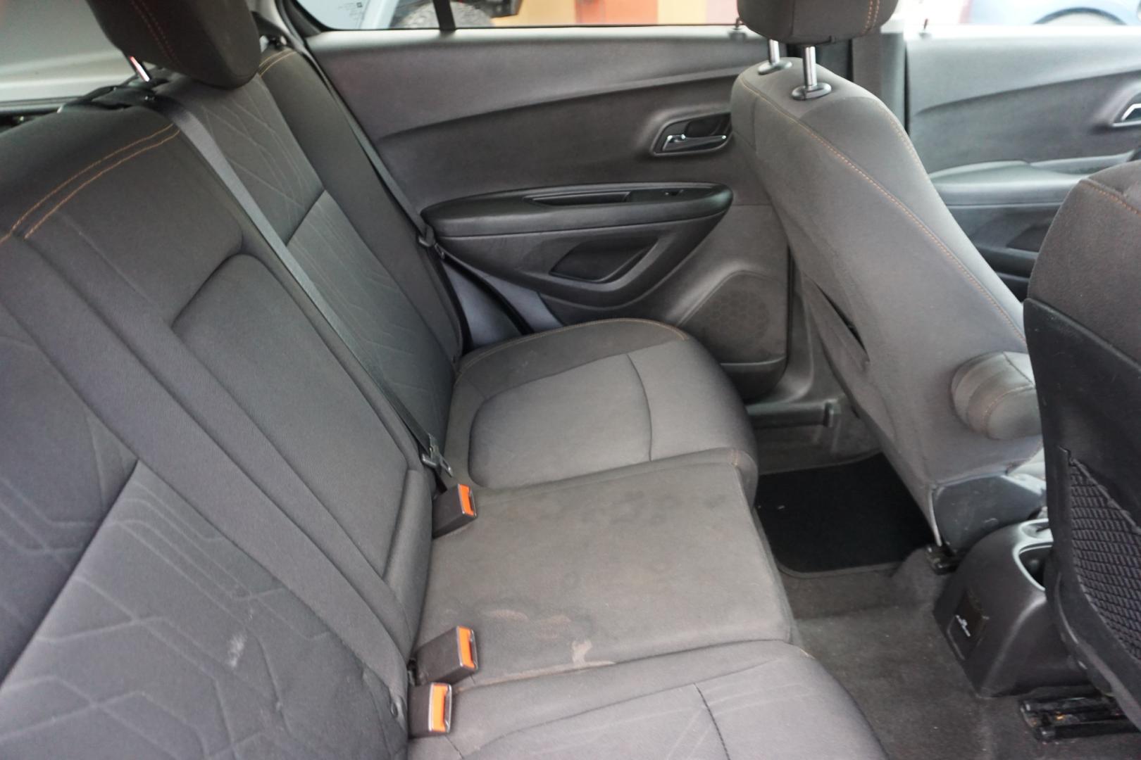 2018 BLUE /GRAY CHEVROLET TRAX LT (3GNCJLSB1JL) with an 1.4L I4 engine, AUTOMATIC transmission, located at 312 Centre Ave, Schuylkill Haven, PA, 17972, (570) 593-5278, 40.638130, -76.177383- Photo#12