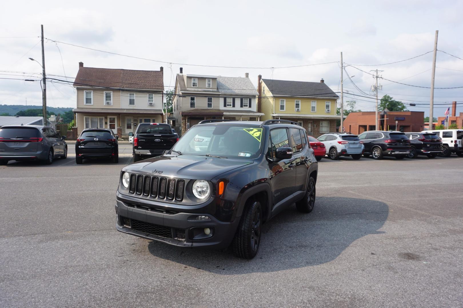 2016 BLACK /GRAY JEEP RENEGADE LATITUDE (ZACCJBBT3GP) with an 2.4L I4 engine, AUTOMATIC transmission, located at 312 Centre Ave, Schuylkill Haven, PA, 17972, (570) 593-5278, 40.638130, -76.177383- Photo#0