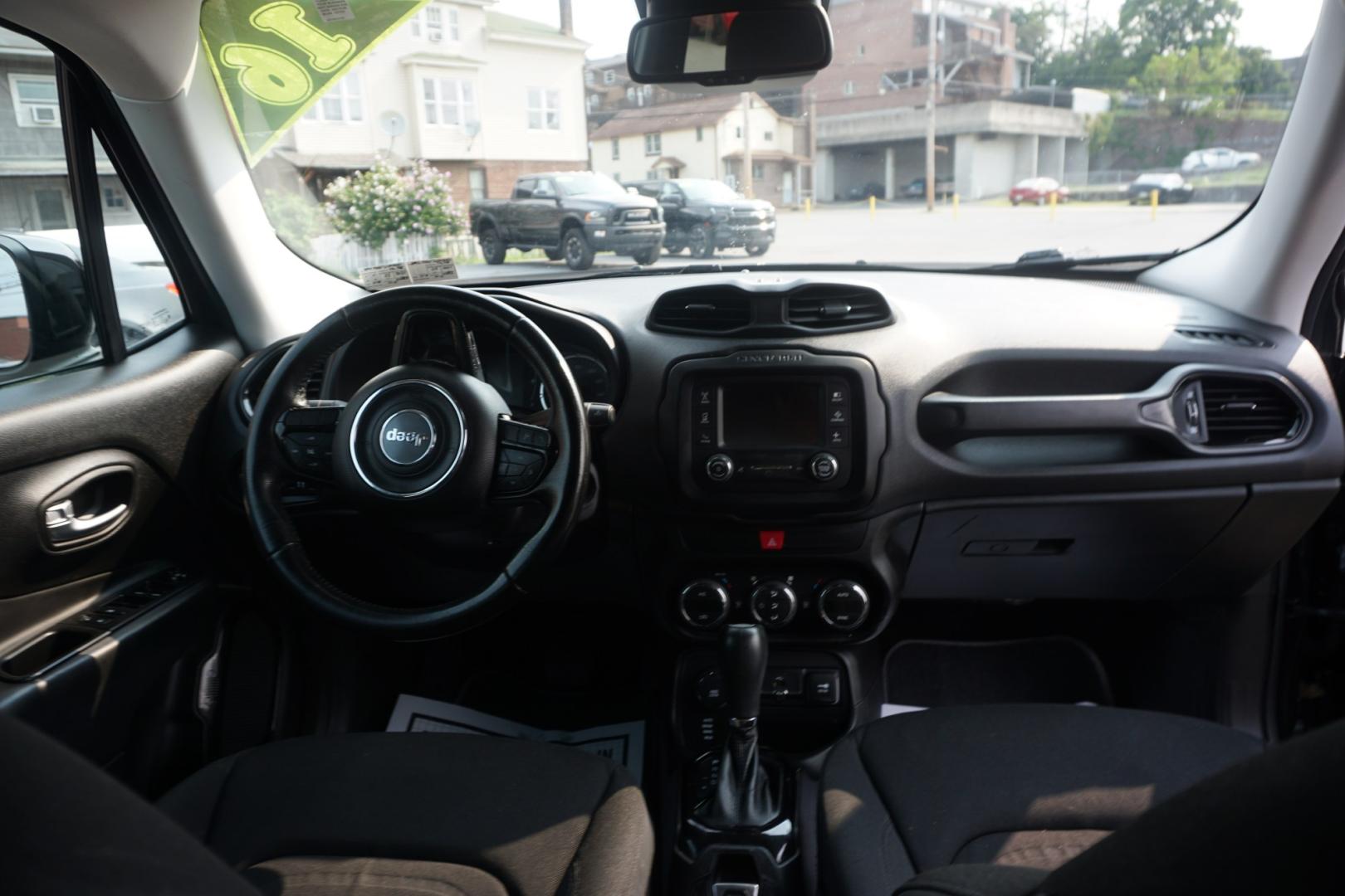 2016 BLACK /GRAY JEEP RENEGADE LATITUDE (ZACCJBBT3GP) with an 2.4L I4 engine, AUTOMATIC transmission, located at 312 Centre Ave, Schuylkill Haven, PA, 17972, (570) 593-5278, 40.638130, -76.177383- Photo#16