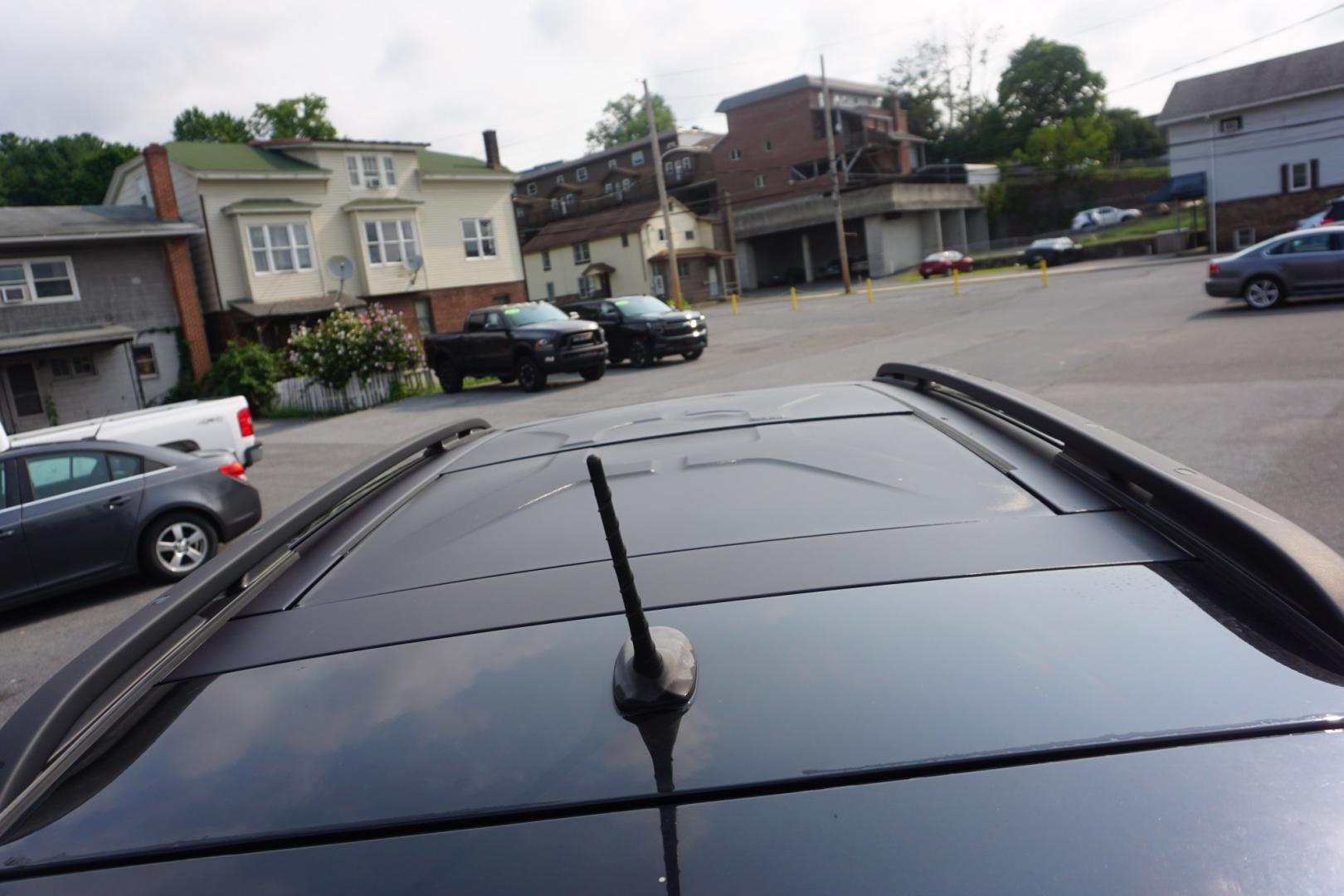2016 BLACK /GRAY JEEP RENEGADE LATITUDE (ZACCJBBT3GP) with an 2.4L I4 engine, AUTOMATIC transmission, located at 312 Centre Ave, Schuylkill Haven, PA, 17972, (570) 593-5278, 40.638130, -76.177383- Photo#34