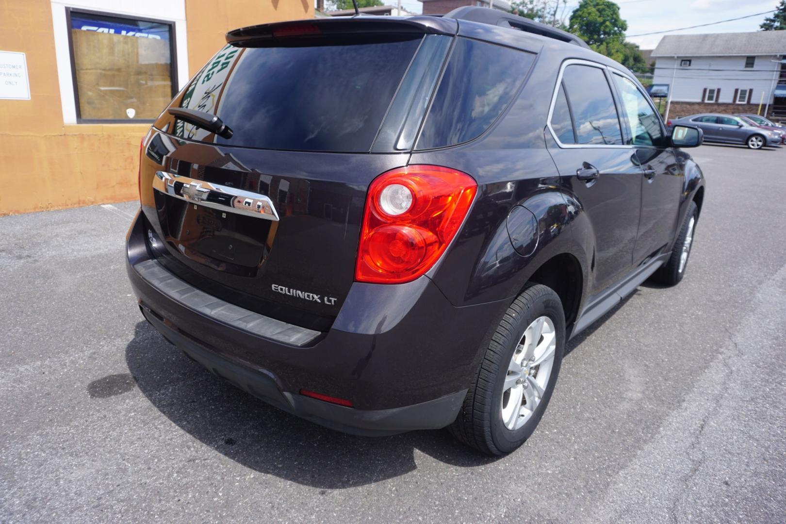 2015 GRAY /GRAY CHEVROLET EQUINOX LT (1GNALBEK4FZ) with an 2.4L I4 engine, AUTOMATIC transmission, located at 312 Centre Ave, Schuylkill Haven, PA, 17972, (570) 593-5278, 40.638130, -76.177383- Photo#10