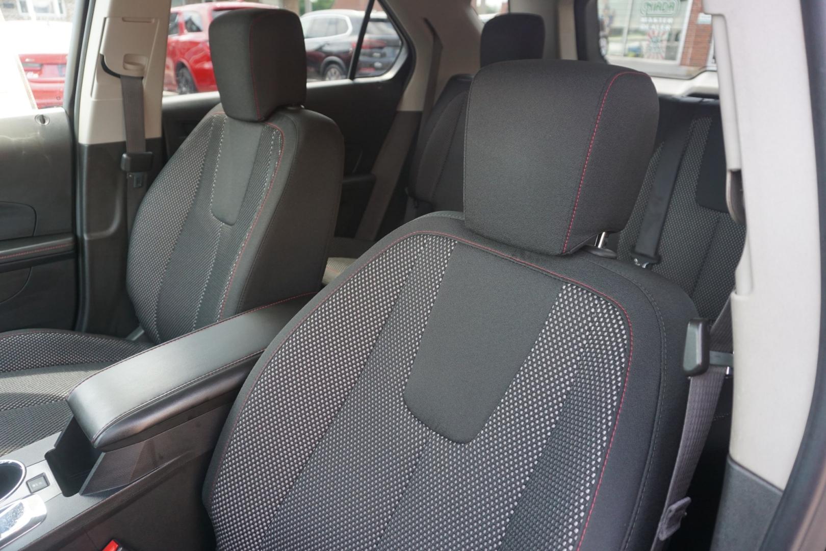 2015 GRAY /GRAY CHEVROLET EQUINOX LT (1GNALBEK4FZ) with an 2.4L I4 engine, AUTOMATIC transmission, located at 312 Centre Ave, Schuylkill Haven, PA, 17972, (570) 593-5278, 40.638130, -76.177383- Photo#23