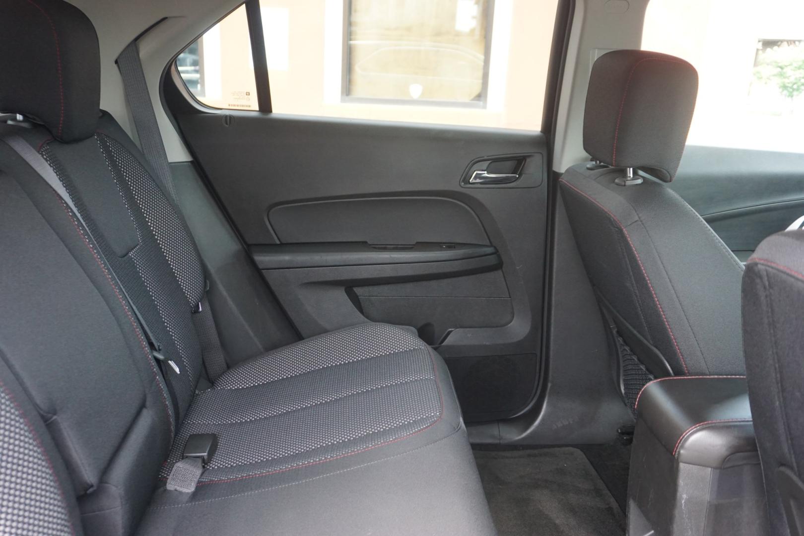 2015 GRAY /GRAY CHEVROLET EQUINOX LT (1GNALBEK4FZ) with an 2.4L I4 engine, AUTOMATIC transmission, located at 312 Centre Ave, Schuylkill Haven, PA, 17972, (570) 593-5278, 40.638130, -76.177383- Photo#37