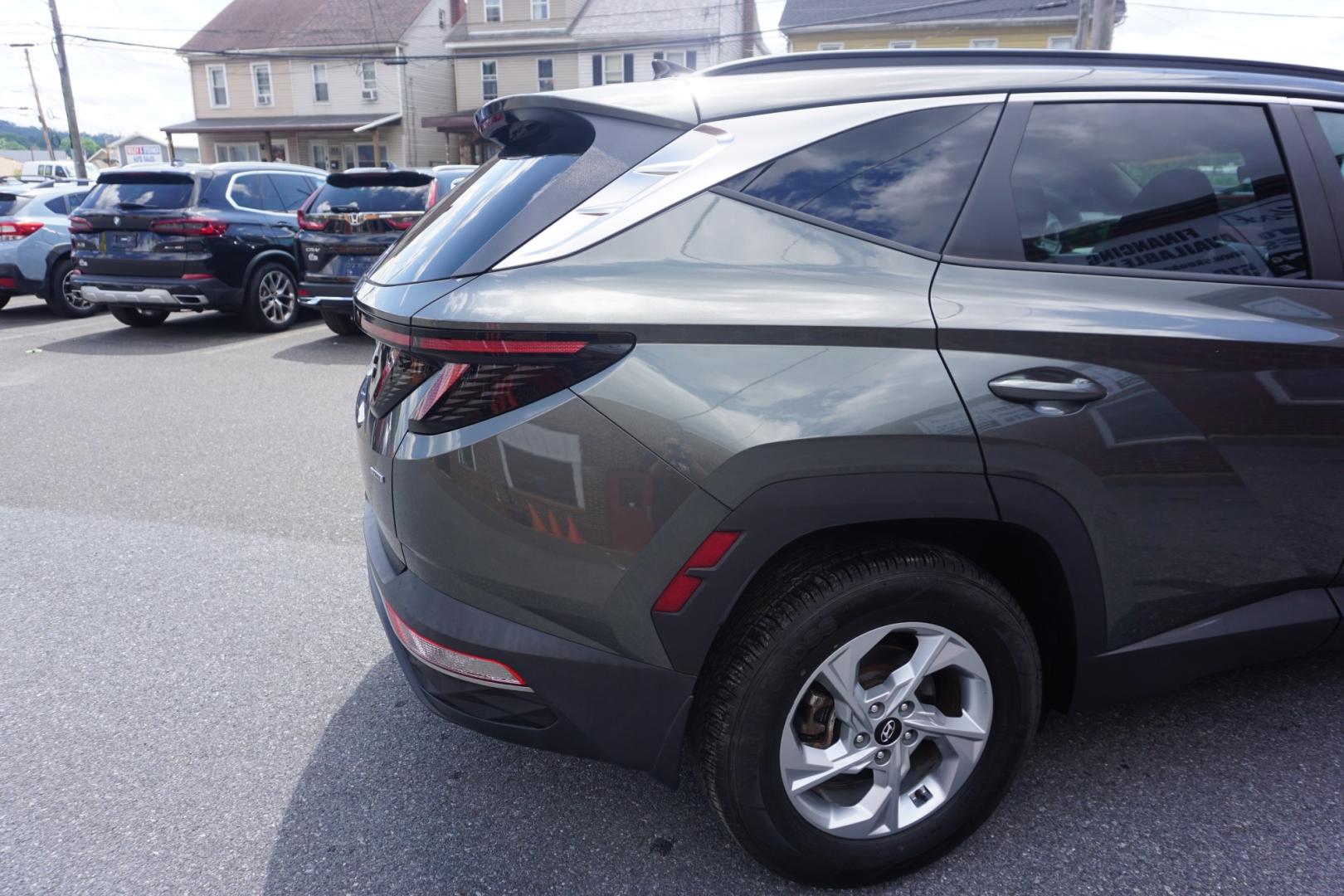 2023 GRAY /GRAY HYUNDAI TUCSON SEL (5NMJBCAE7PH) with an 2.5L I4 engine, AUTOMATIC transmission, located at 312 Centre Ave, Schuylkill Haven, PA, 17972, (570) 593-5278, 40.638130, -76.177383- Photo#13