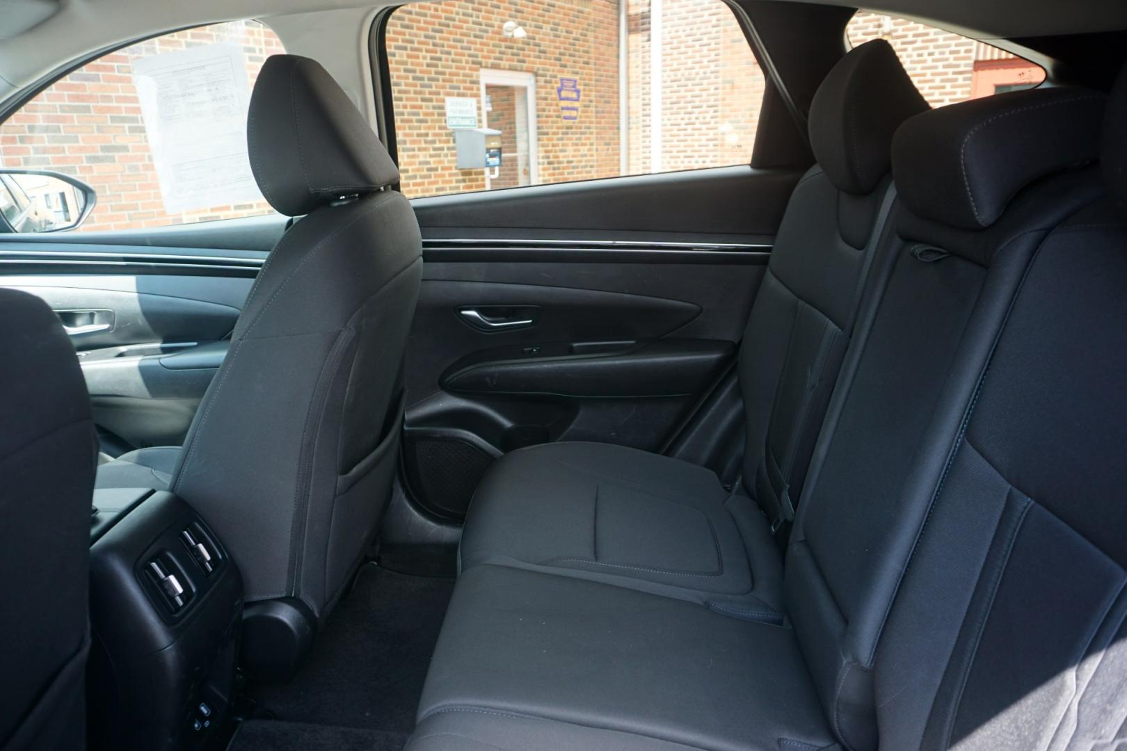 2023 GRAY /GRAY HYUNDAI TUCSON SEL (5NMJBCAE7PH) with an 2.5L I4 engine, AUTOMATIC transmission, located at 312 Centre Ave, Schuylkill Haven, PA, 17972, (570) 593-5278, 40.638130, -76.177383- Photo#27
