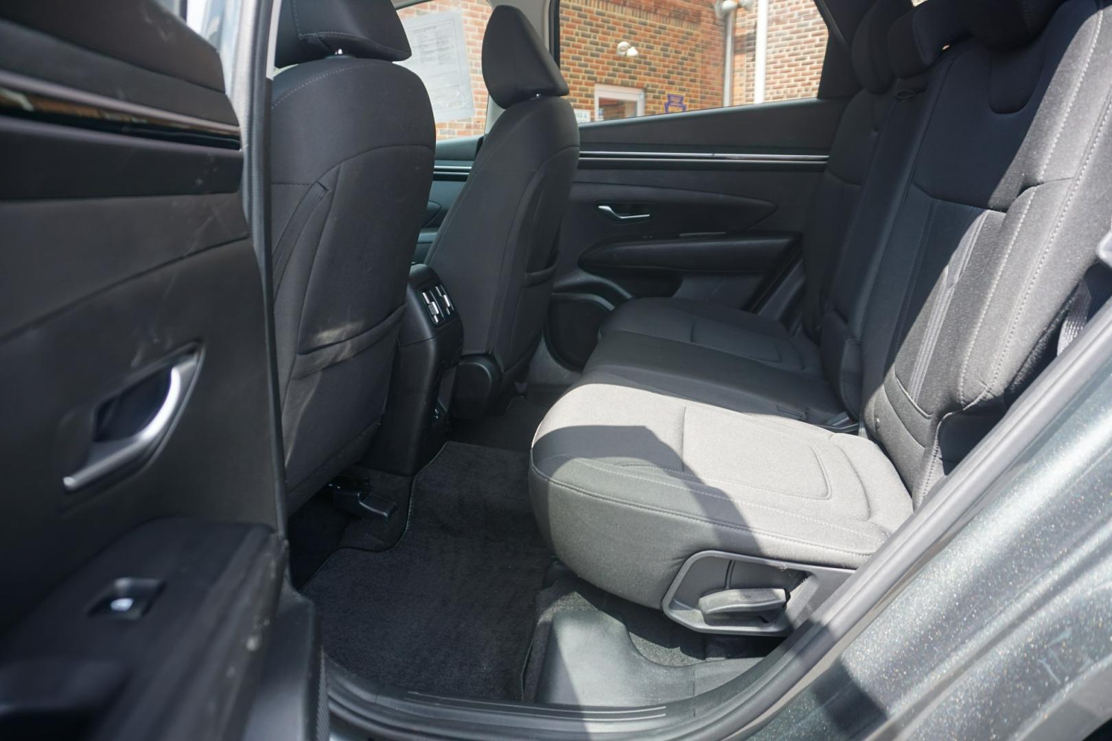 2023 GRAY /GRAY HYUNDAI TUCSON SEL (5NMJBCAE7PH) with an 2.5L I4 engine, AUTOMATIC transmission, located at 312 Centre Ave, Schuylkill Haven, PA, 17972, (570) 593-5278, 40.638130, -76.177383- Photo#29