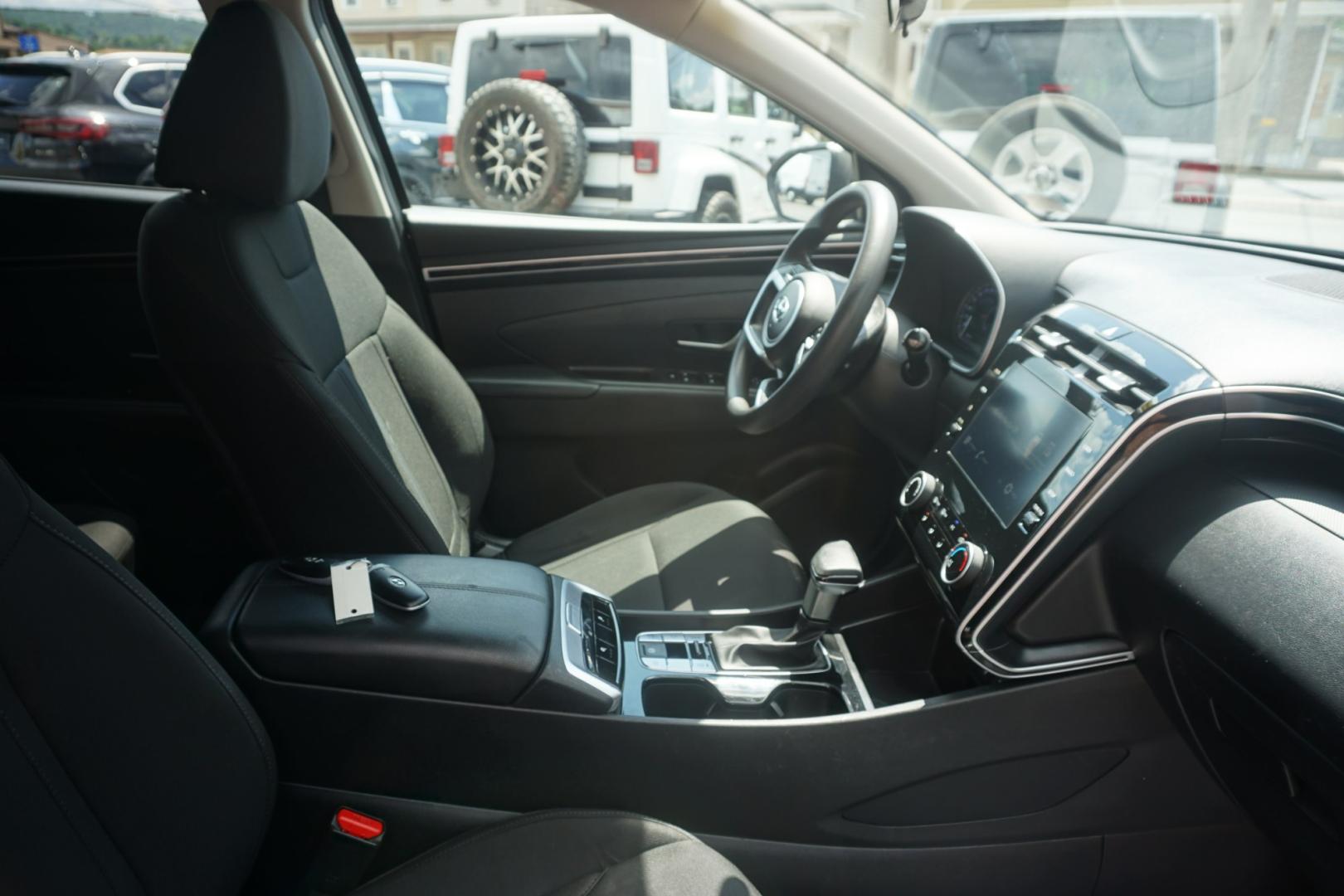 2023 GRAY /GRAY HYUNDAI TUCSON SEL (5NMJBCAE7PH) with an 2.5L I4 engine, AUTOMATIC transmission, located at 312 Centre Ave, Schuylkill Haven, PA, 17972, (570) 593-5278, 40.638130, -76.177383- Photo#39