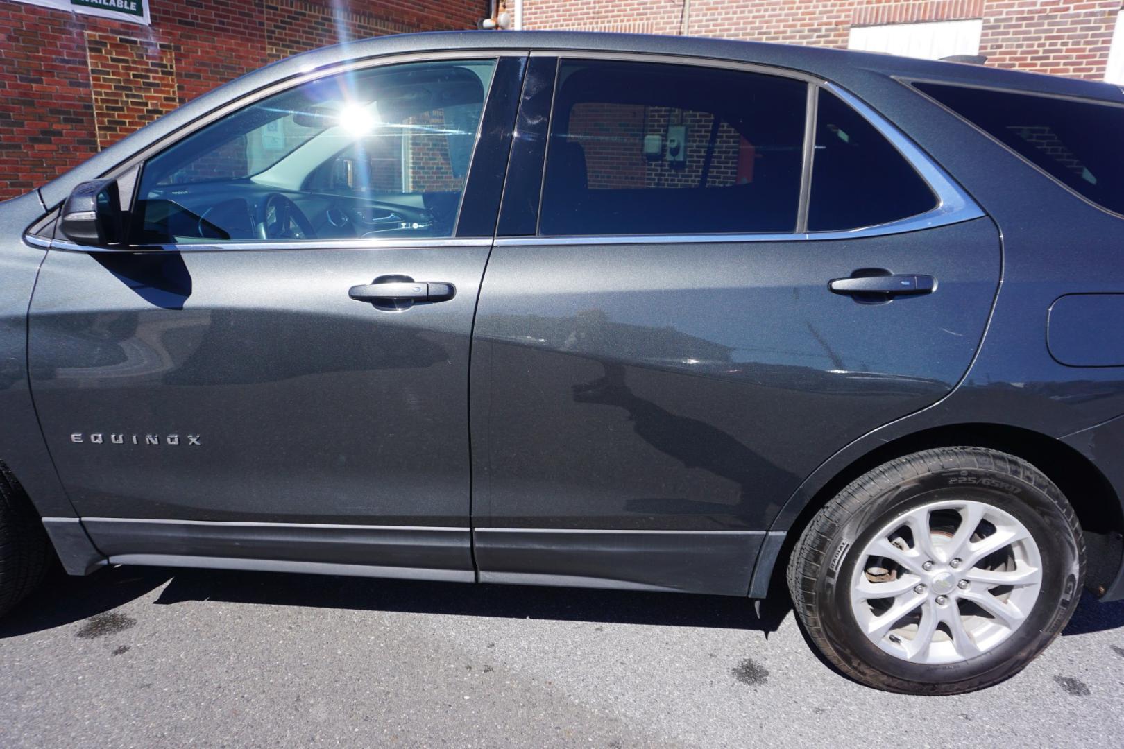 2018 GRAY /GRAY CHEVROLET EQUINOX LT (3GNAXSEV0JL) with an 1.5L I4 engine, AUTOMATIC transmission, located at 312 Centre Ave, Schuylkill Haven, PA, 17972, (570) 593-5278, 40.638130, -76.177383- Photo#6