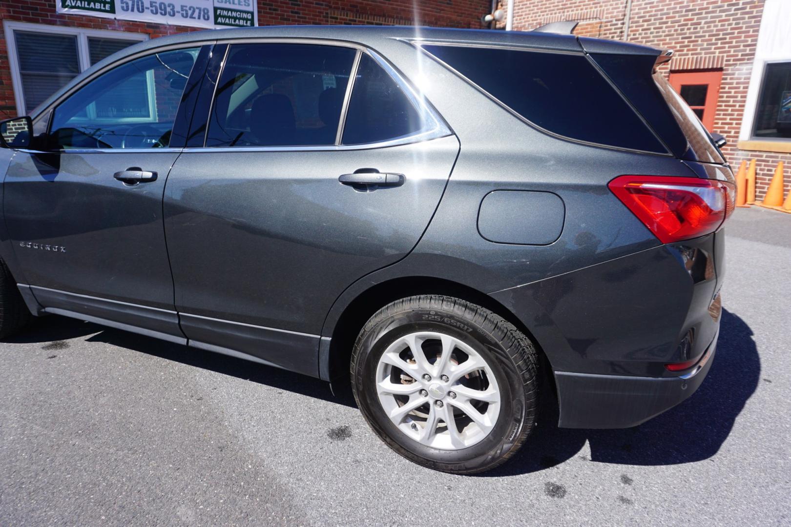 2018 GRAY /GRAY CHEVROLET EQUINOX LT (3GNAXSEV0JL) with an 1.5L I4 engine, AUTOMATIC transmission, located at 312 Centre Ave, Schuylkill Haven, PA, 17972, (570) 593-5278, 40.638130, -76.177383- Photo#7