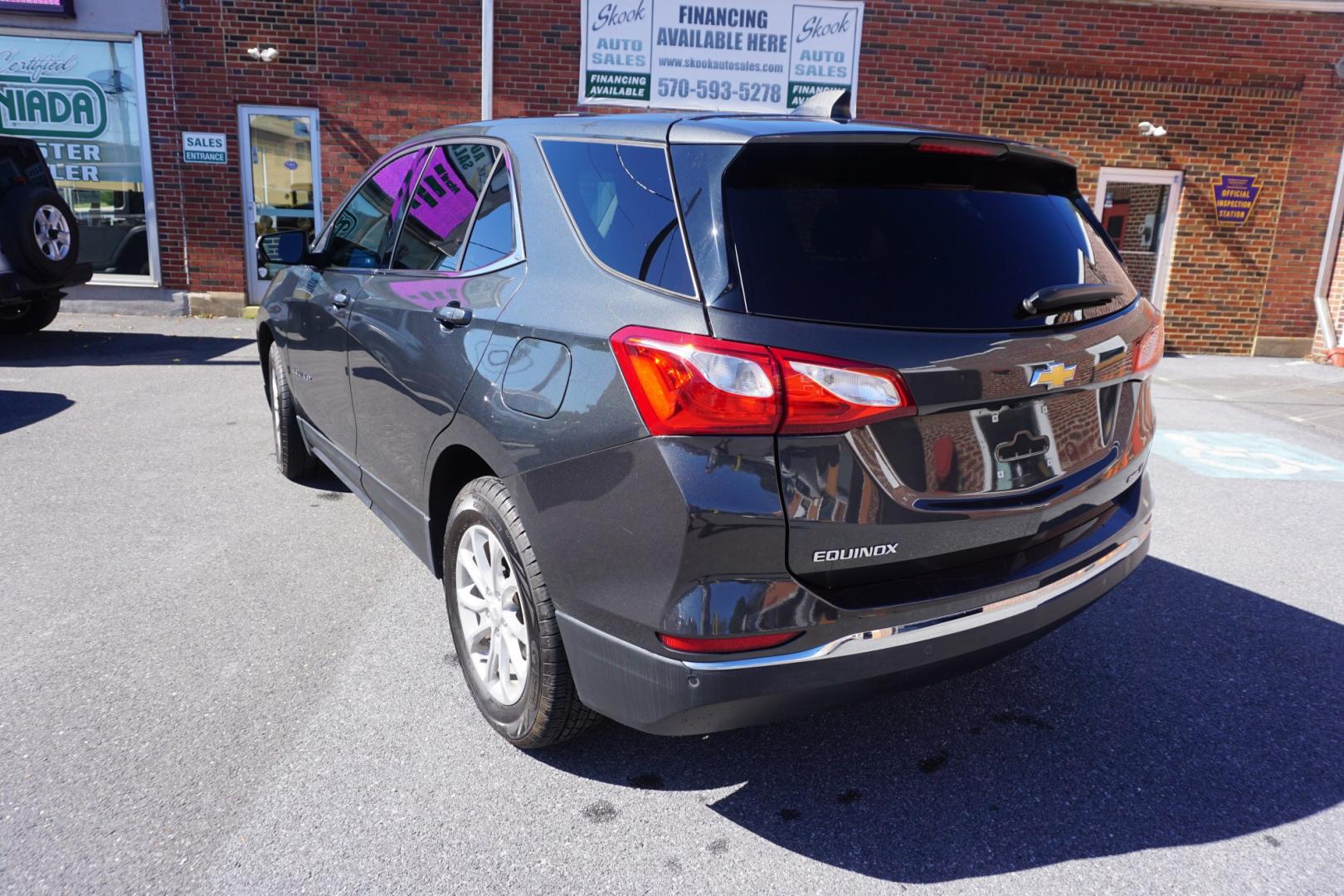 2018 GRAY /GRAY CHEVROLET EQUINOX LT (3GNAXSEV0JL) with an 1.5L I4 engine, AUTOMATIC transmission, located at 312 Centre Ave, Schuylkill Haven, PA, 17972, (570) 593-5278, 40.638130, -76.177383- Photo#8