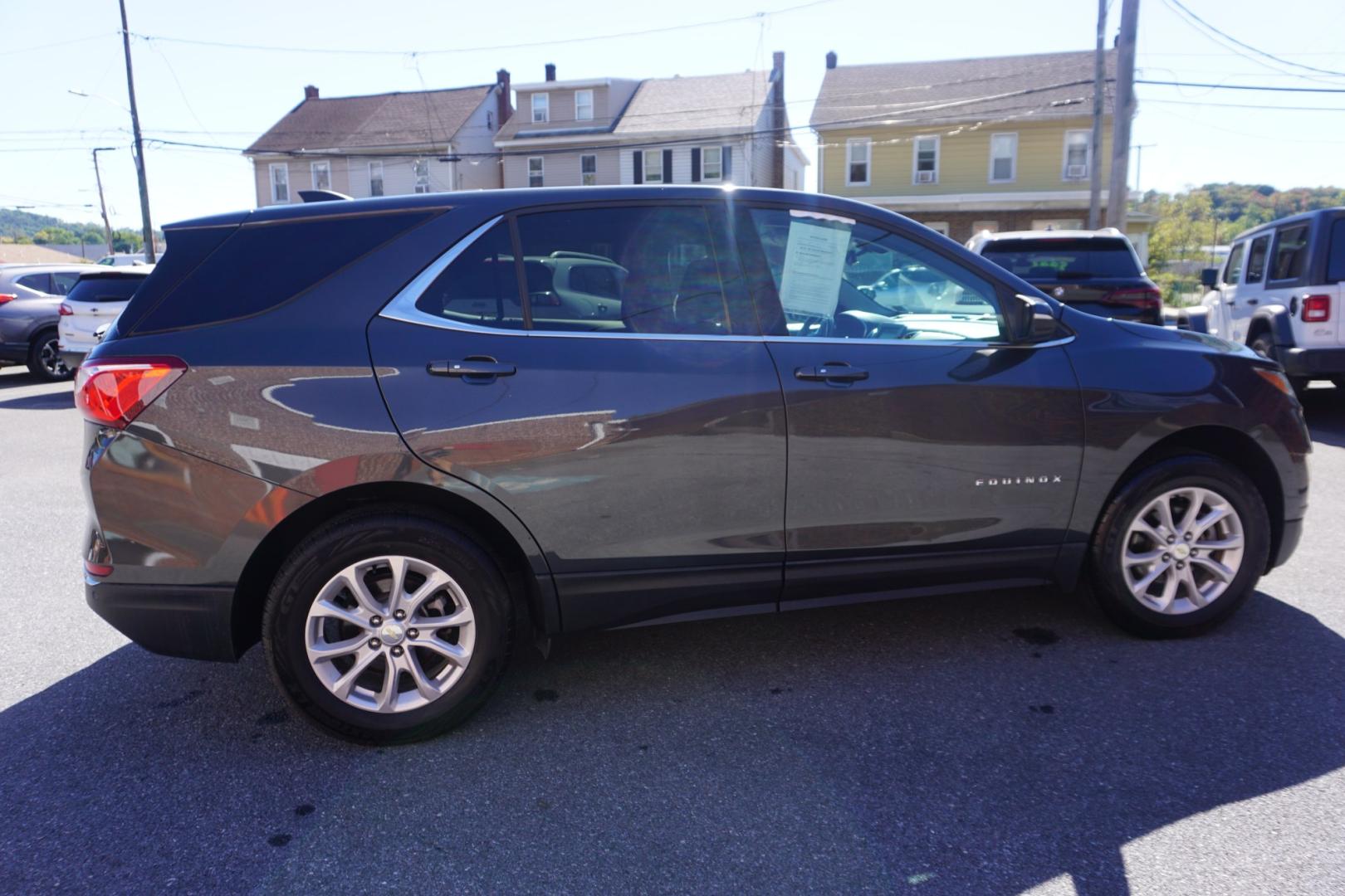 2018 GRAY /GRAY CHEVROLET EQUINOX LT (3GNAXSEV0JL) with an 1.5L I4 engine, AUTOMATIC transmission, located at 312 Centre Ave, Schuylkill Haven, PA, 17972, (570) 593-5278, 40.638130, -76.177383- Photo#10
