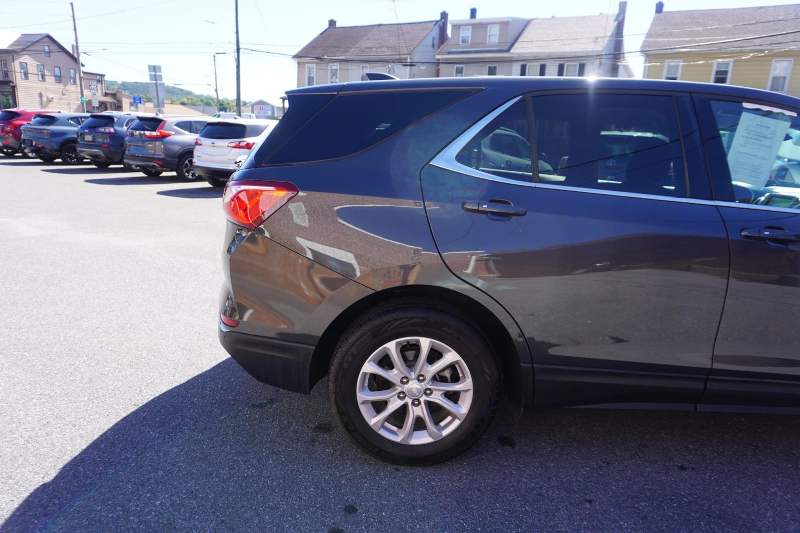2018 GRAY /GRAY CHEVROLET EQUINOX LT (3GNAXSEV0JL) with an 1.5L I4 engine, AUTOMATIC transmission, located at 312 Centre Ave, Schuylkill Haven, PA, 17972, (570) 593-5278, 40.638130, -76.177383- Photo#12