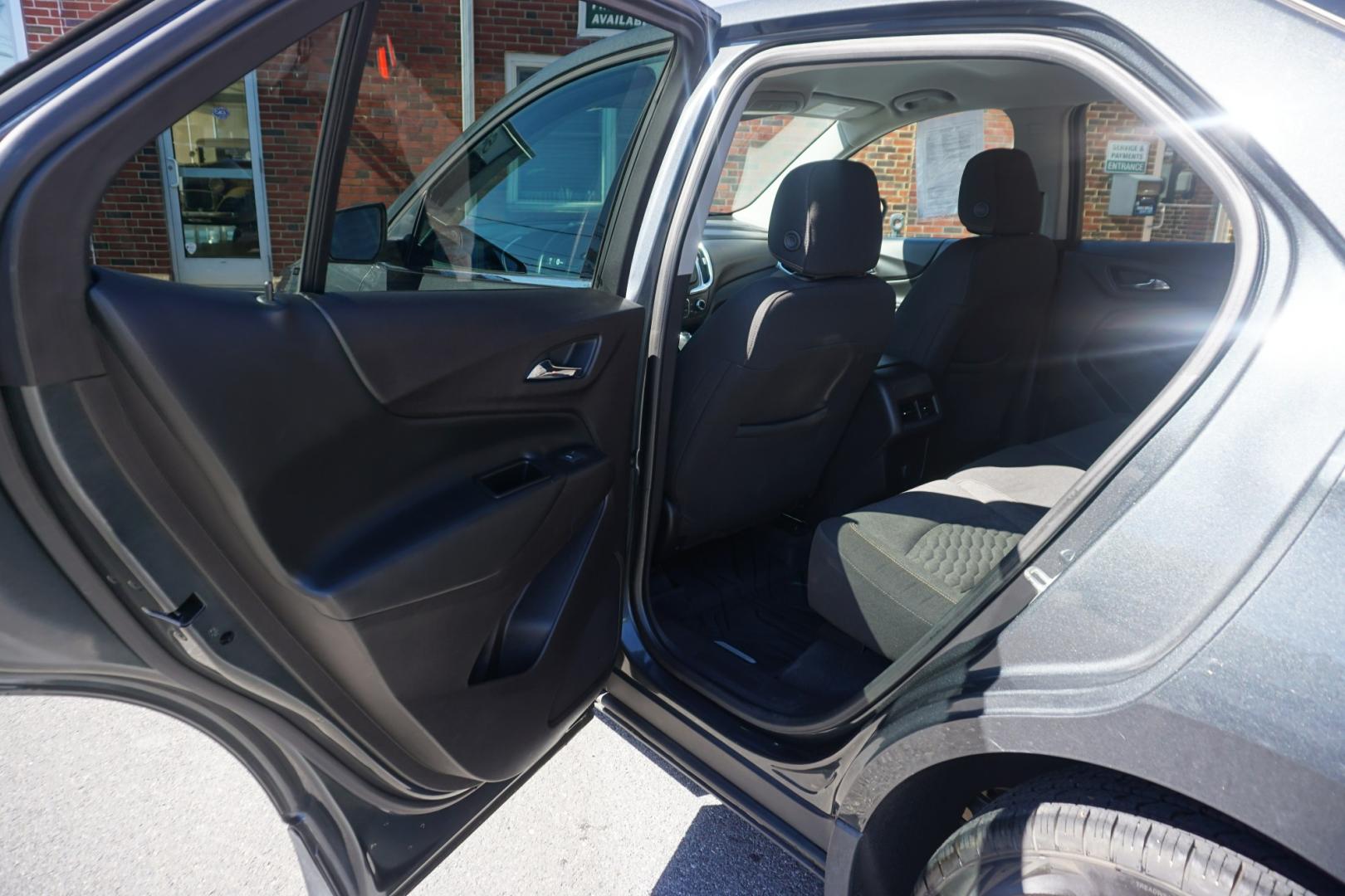2018 GRAY /GRAY CHEVROLET EQUINOX LT (3GNAXSEV0JL) with an 1.5L I4 engine, AUTOMATIC transmission, located at 312 Centre Ave, Schuylkill Haven, PA, 17972, (570) 593-5278, 40.638130, -76.177383- Photo#28