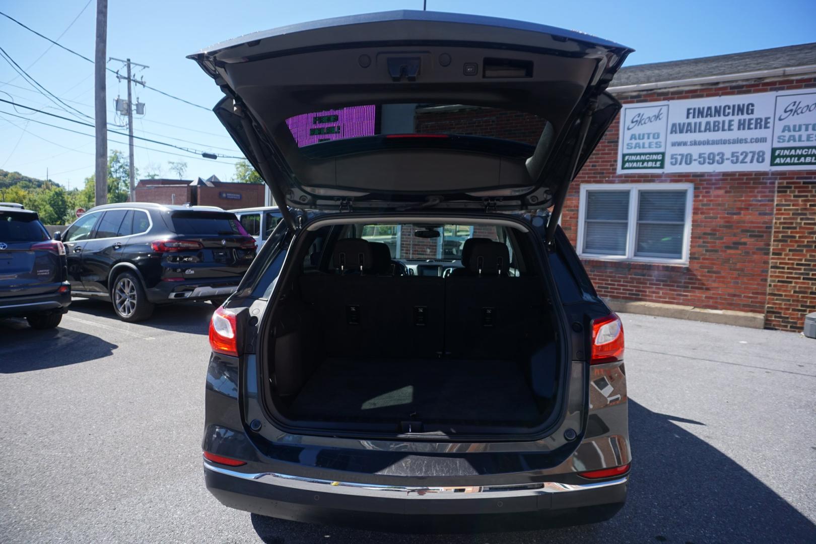 2018 GRAY /GRAY CHEVROLET EQUINOX LT (3GNAXSEV0JL) with an 1.5L I4 engine, AUTOMATIC transmission, located at 312 Centre Ave, Schuylkill Haven, PA, 17972, (570) 593-5278, 40.638130, -76.177383- Photo#29