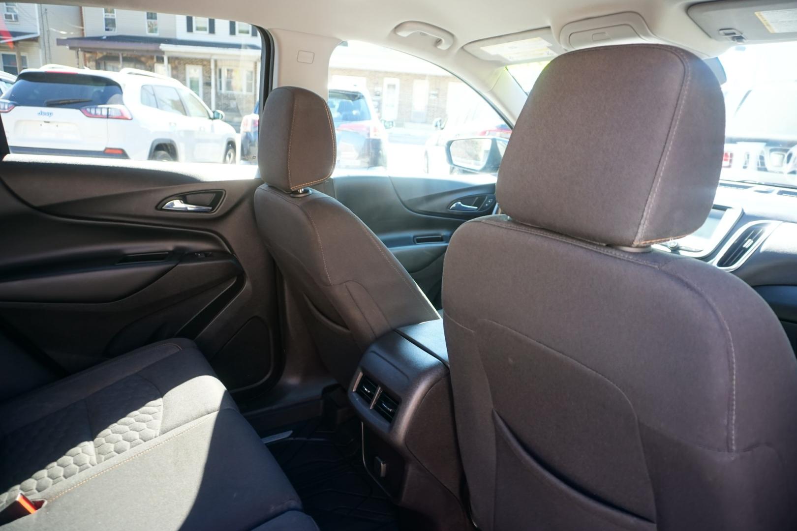 2018 GRAY /GRAY CHEVROLET EQUINOX LT (3GNAXSEV0JL) with an 1.5L I4 engine, AUTOMATIC transmission, located at 312 Centre Ave, Schuylkill Haven, PA, 17972, (570) 593-5278, 40.638130, -76.177383- Photo#31