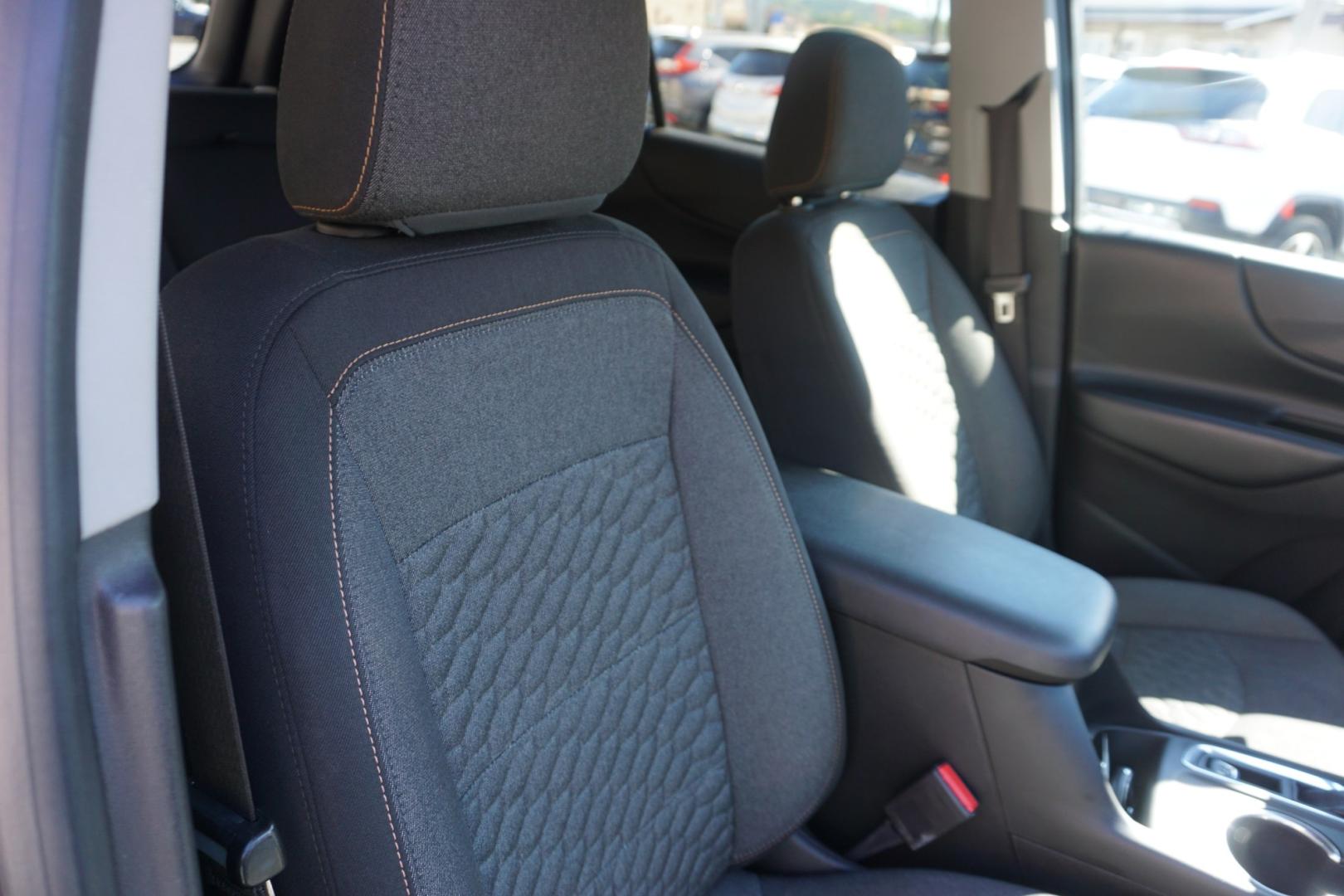 2018 GRAY /GRAY CHEVROLET EQUINOX LT (3GNAXSEV0JL) with an 1.5L I4 engine, AUTOMATIC transmission, located at 312 Centre Ave, Schuylkill Haven, PA, 17972, (570) 593-5278, 40.638130, -76.177383- Photo#38