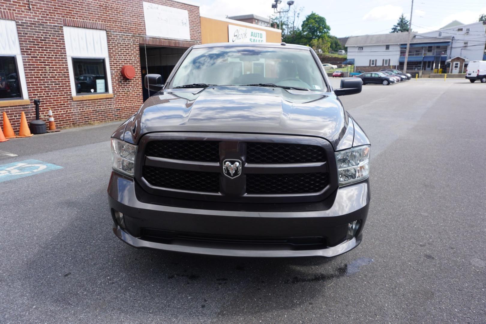 2017 GRAY /GRAY RAM 1500 EXPRESS (3C6RR7KT2HG) with an 5.7L V8 engine, AUTOMATIC transmission, located at 312 Centre Ave, Schuylkill Haven, PA, 17972, (570) 593-5278, 40.638130, -76.177383- Photo#1