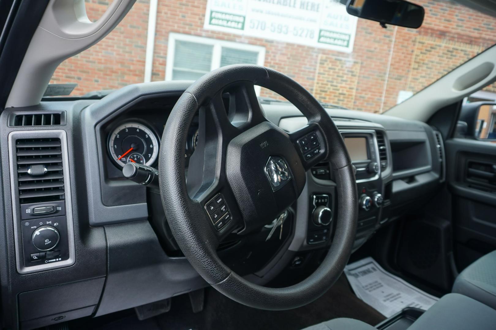 2017 GRAY /GRAY RAM 1500 EXPRESS (3C6RR7KT2HG) with an 5.7L V8 engine, AUTOMATIC transmission, located at 312 Centre Ave, Schuylkill Haven, PA, 17972, (570) 593-5278, 40.638130, -76.177383- Photo#19
