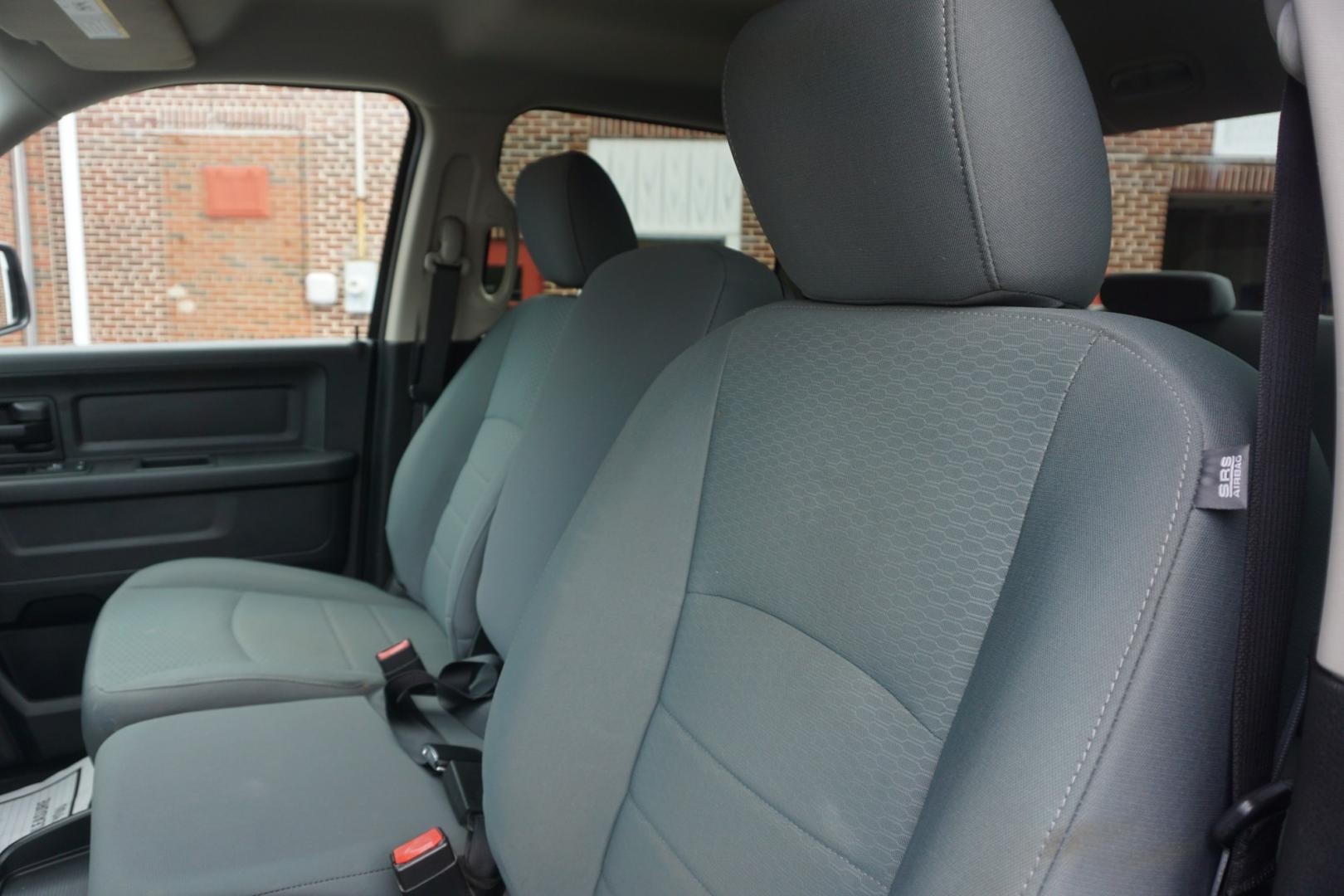 2017 GRAY /GRAY RAM 1500 EXPRESS (3C6RR7KT2HG) with an 5.7L V8 engine, AUTOMATIC transmission, located at 312 Centre Ave, Schuylkill Haven, PA, 17972, (570) 593-5278, 40.638130, -76.177383- Photo#21