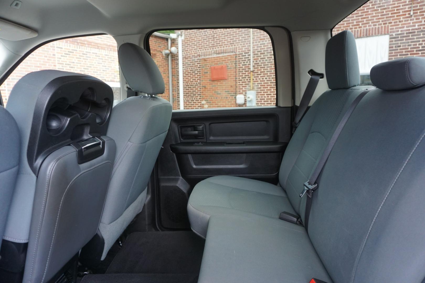 2017 GRAY /GRAY RAM 1500 EXPRESS (3C6RR7KT2HG) with an 5.7L V8 engine, AUTOMATIC transmission, located at 312 Centre Ave, Schuylkill Haven, PA, 17972, (570) 593-5278, 40.638130, -76.177383- Photo#26