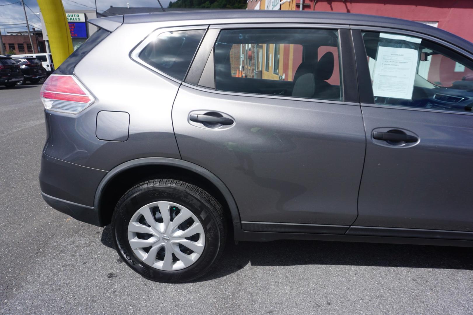 2016 GRAY /GRAY NISSAN ROGUE S (KNMAT2MV0GP) with an 2.5L I4 engine, CVT transmission, located at 312 Centre Ave, Schuylkill Haven, PA, 17972, (570) 593-5278, 40.638130, -76.177383- Photo#13