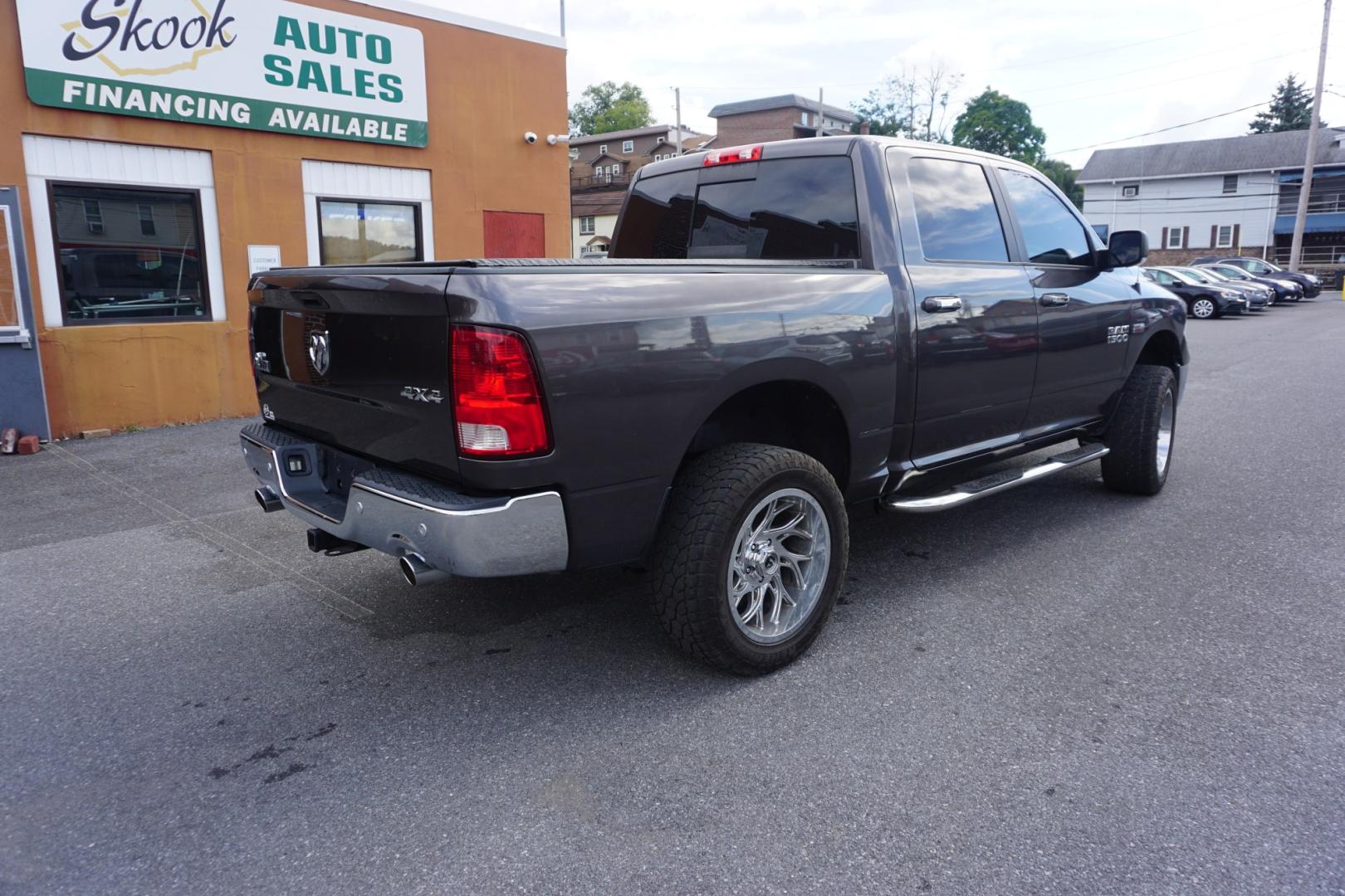 2017 GRAY /GRAY RAM 1500 SLT (3C6RR7LT5HG) with an 5.7L V8 engine, Automatic transmission, located at 312 Centre Ave, Schuylkill Haven, PA, 17972, (570) 593-5278, 40.638130, -76.177383- Photo#13
