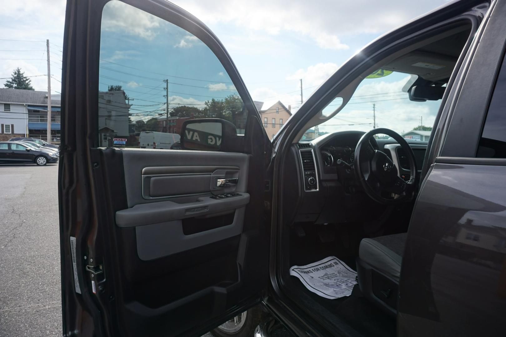 2017 GRAY /GRAY RAM 1500 SLT (3C6RR7LT5HG) with an 5.7L V8 engine, Automatic transmission, located at 312 Centre Ave, Schuylkill Haven, PA, 17972, (570) 593-5278, 40.638130, -76.177383- Photo#24