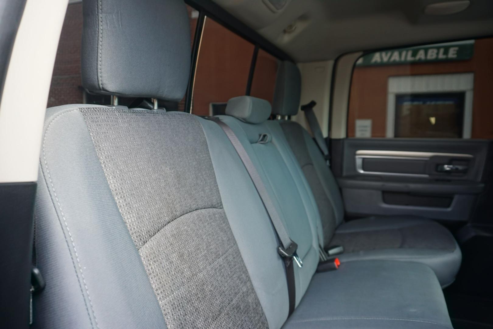 2017 GRAY /GRAY RAM 1500 SLT (3C6RR7LT5HG) with an 5.7L V8 engine, Automatic transmission, located at 312 Centre Ave, Schuylkill Haven, PA, 17972, (570) 593-5278, 40.638130, -76.177383- Photo#32