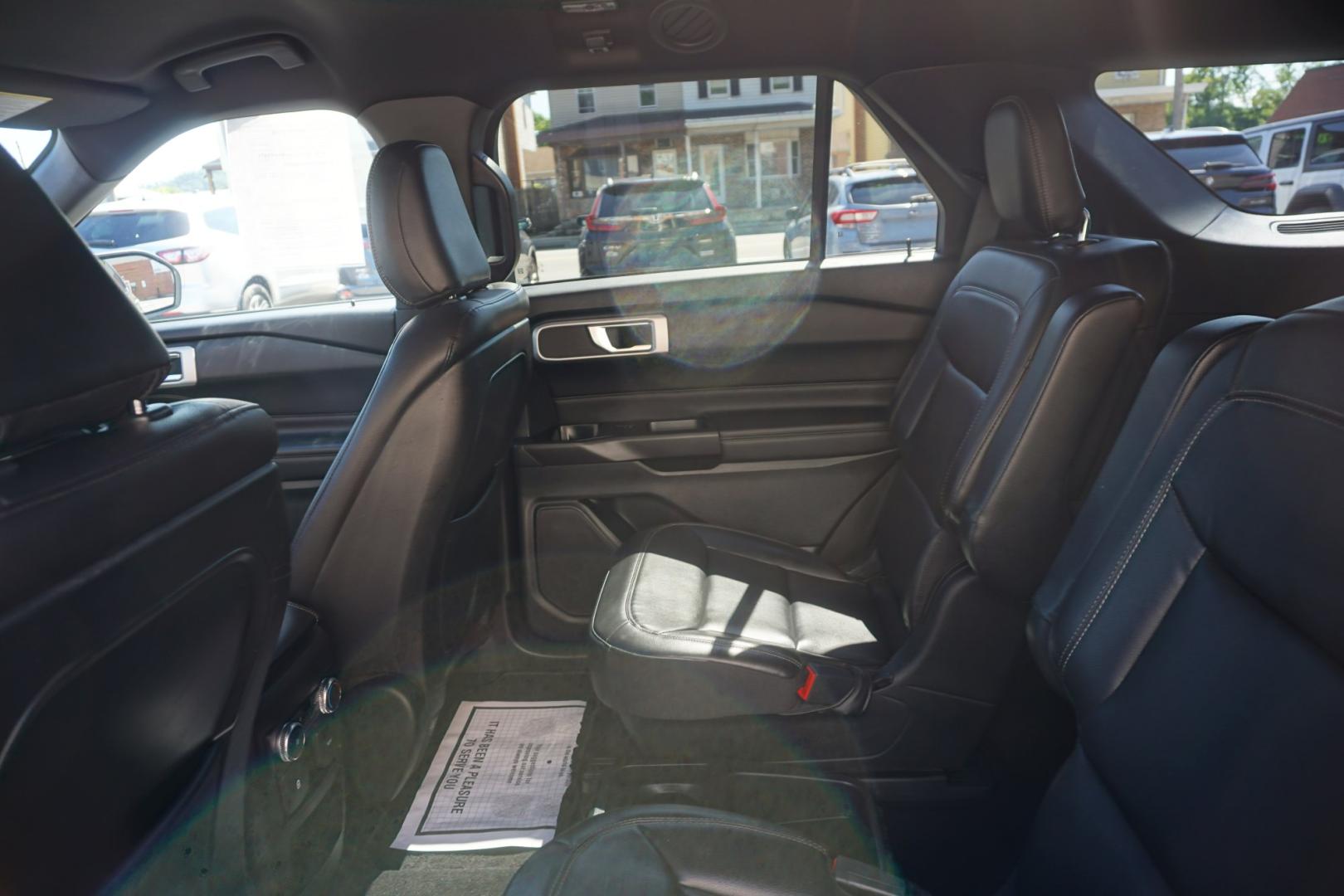 2020 GREEN /BLACK FORD EXPLORER XLT (1FMSK8DH0LG) with an 2.3L I4 engine, AUTOMATIC transmission, located at 312 Centre Ave, Schuylkill Haven, PA, 17972, (570) 593-5278, 40.638130, -76.177383- Photo#27