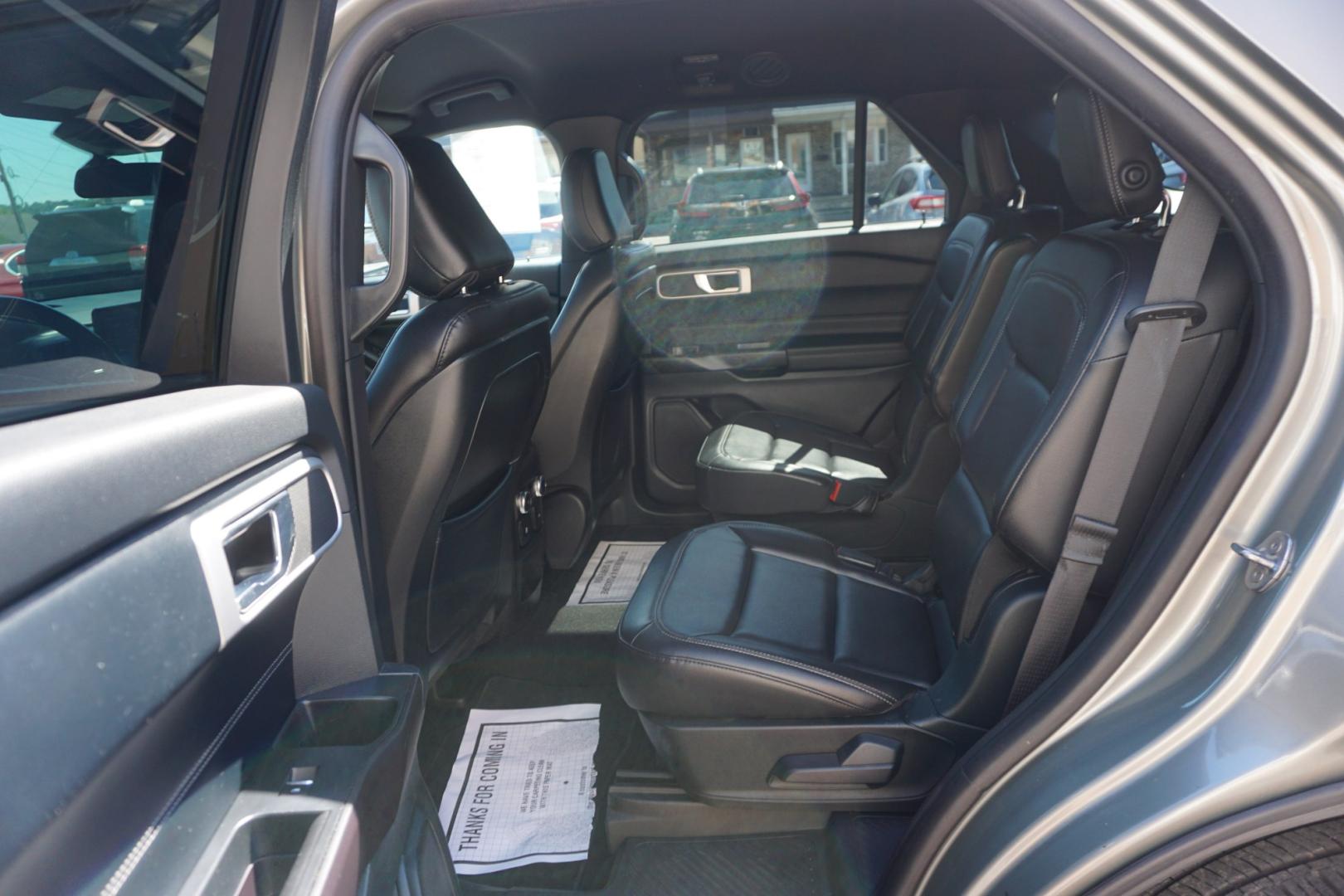 2020 GREEN /BLACK FORD EXPLORER XLT (1FMSK8DH0LG) with an 2.3L I4 engine, AUTOMATIC transmission, located at 312 Centre Ave, Schuylkill Haven, PA, 17972, (570) 593-5278, 40.638130, -76.177383- Photo#28