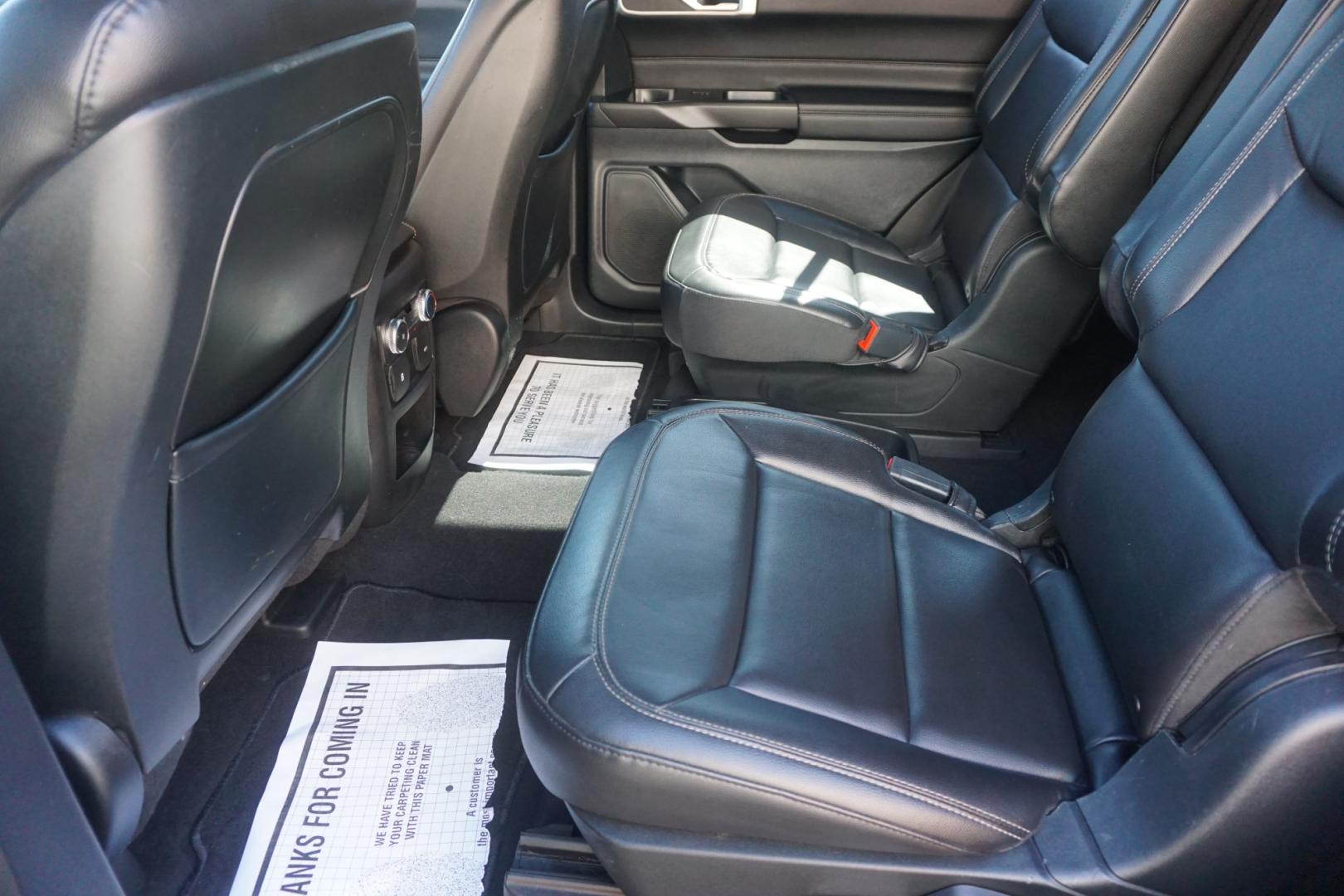 2020 GREEN /BLACK FORD EXPLORER XLT (1FMSK8DH0LG) with an 2.3L I4 engine, AUTOMATIC transmission, located at 312 Centre Ave, Schuylkill Haven, PA, 17972, (570) 593-5278, 40.638130, -76.177383- Photo#30