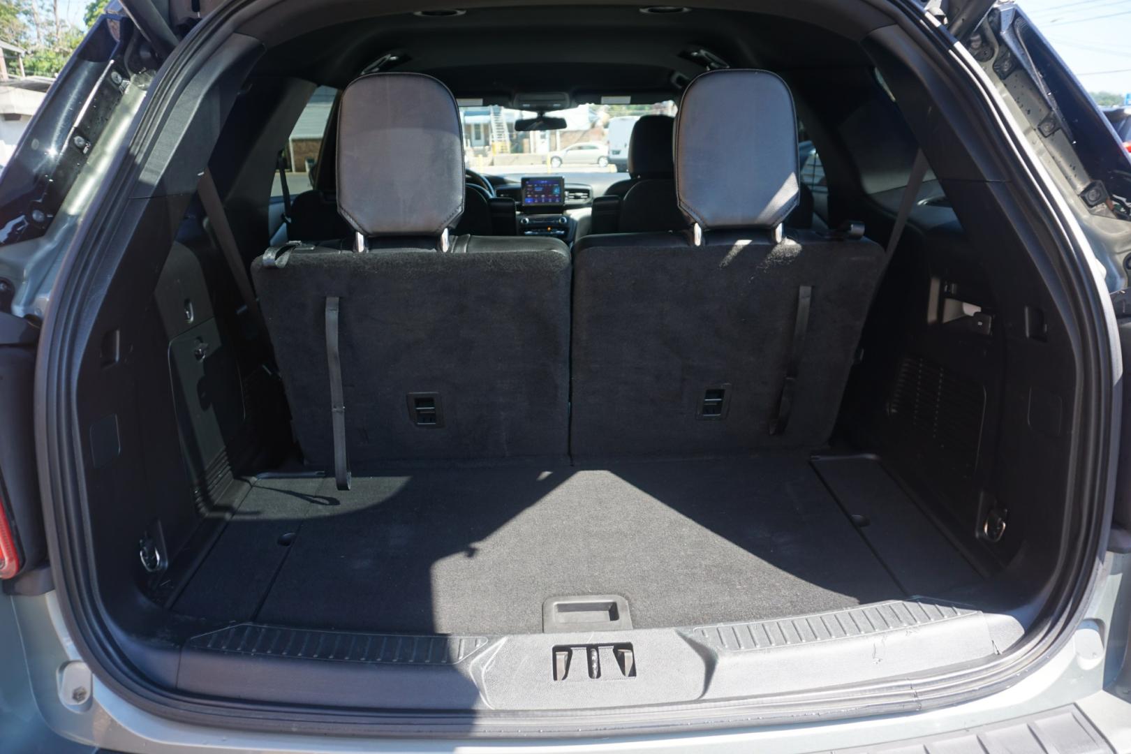 2020 GREEN /BLACK FORD EXPLORER XLT (1FMSK8DH0LG) with an 2.3L I4 engine, AUTOMATIC transmission, located at 312 Centre Ave, Schuylkill Haven, PA, 17972, (570) 593-5278, 40.638130, -76.177383- Photo#36