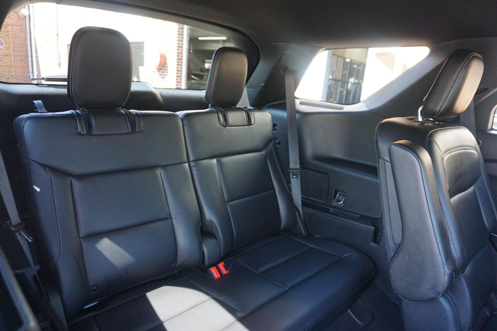 2020 GREEN /BLACK FORD EXPLORER XLT (1FMSK8DH0LG) with an 2.3L I4 engine, AUTOMATIC transmission, located at 312 Centre Ave, Schuylkill Haven, PA, 17972, (570) 593-5278, 40.638130, -76.177383- Photo#38