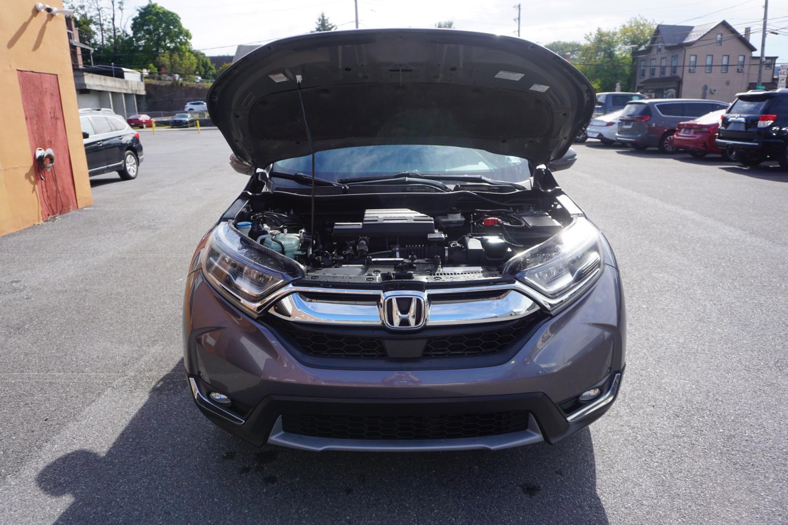 2018 GRAY /GRAY HONDA CR-V TOURING (2HKRW2H90JH) with an 1.5L I4 engine, CVT transmission, located at 312 Centre Ave, Schuylkill Haven, PA, 17972, (570) 593-5278, 40.638130, -76.177383- Photo#17