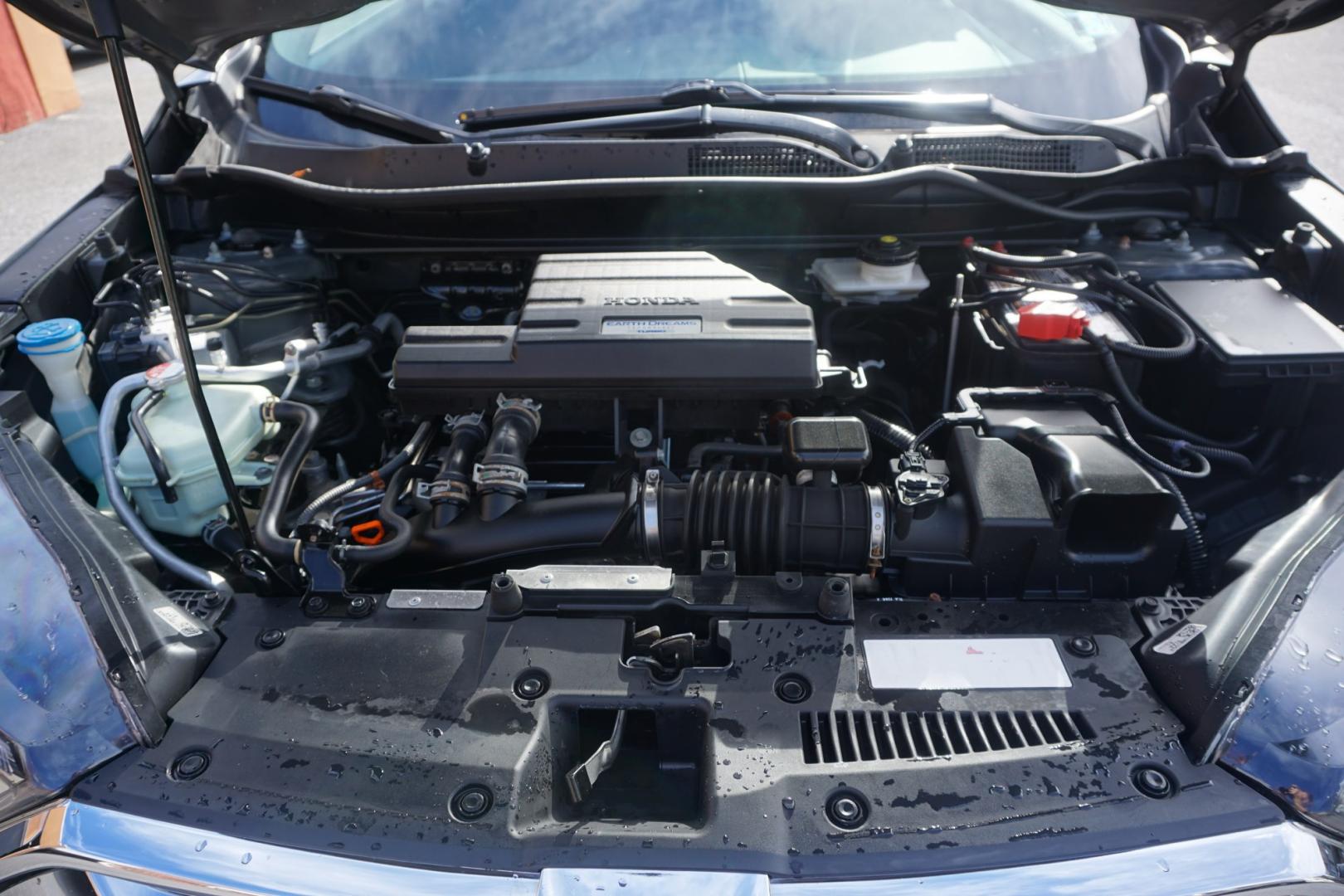 2018 GRAY /GRAY HONDA CR-V TOURING (2HKRW2H90JH) with an 1.5L I4 engine, CVT transmission, located at 312 Centre Ave, Schuylkill Haven, PA, 17972, (570) 593-5278, 40.638130, -76.177383- Photo#18
