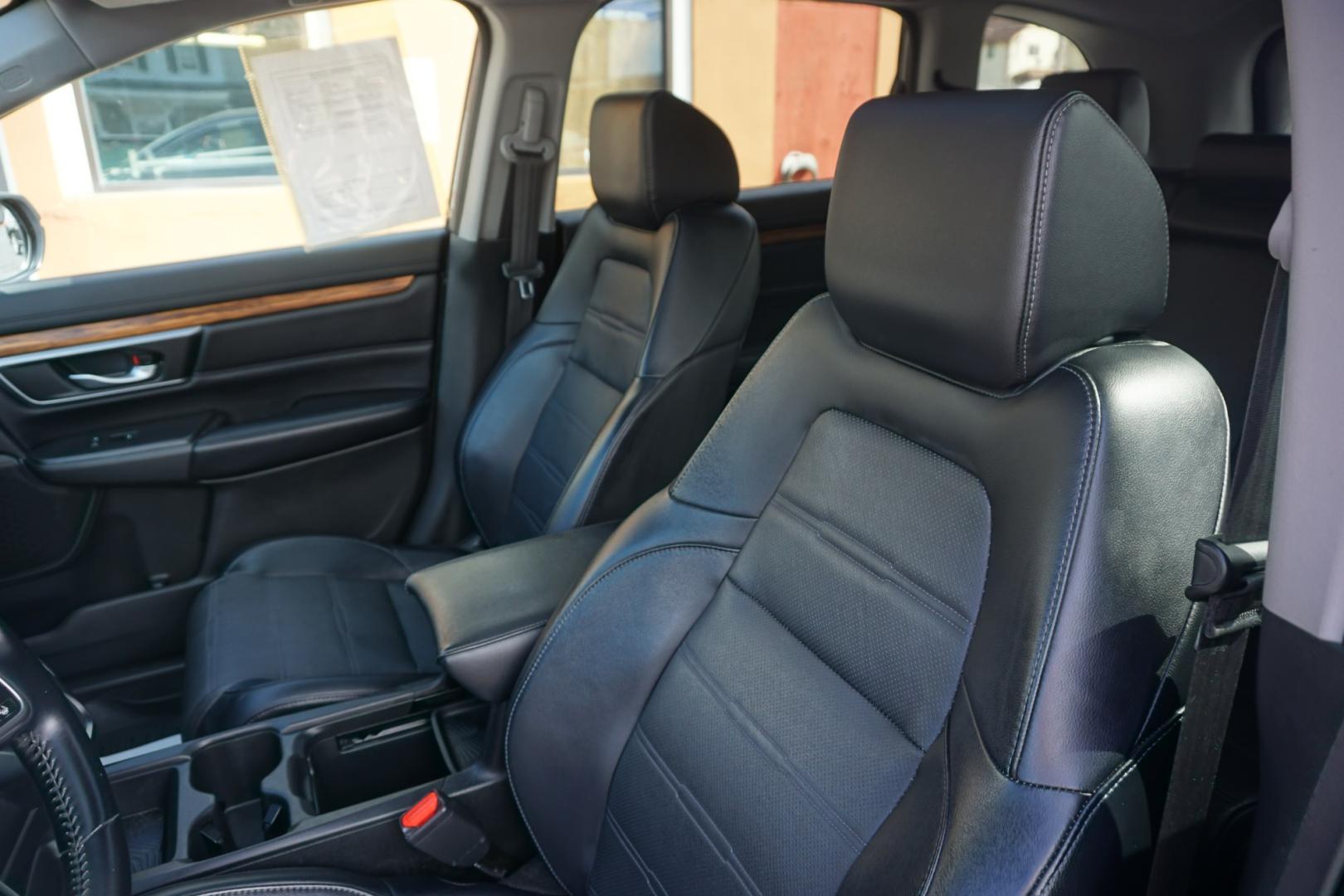 2018 GRAY /GRAY HONDA CR-V TOURING (2HKRW2H90JH) with an 1.5L I4 engine, CVT transmission, located at 312 Centre Ave, Schuylkill Haven, PA, 17972, (570) 593-5278, 40.638130, -76.177383- Photo#19