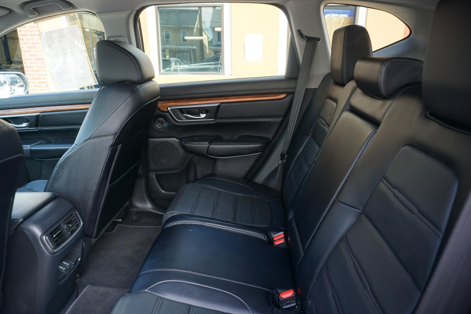 2018 GRAY /GRAY HONDA CR-V TOURING (2HKRW2H90JH) with an 1.5L I4 engine, CVT transmission, located at 312 Centre Ave, Schuylkill Haven, PA, 17972, (570) 593-5278, 40.638130, -76.177383- Photo#29