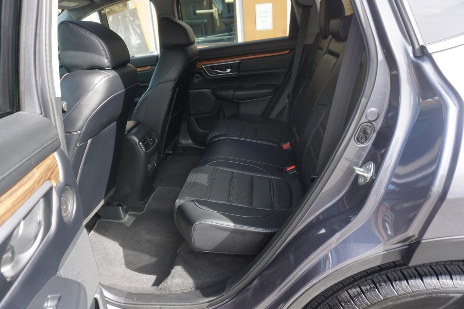2018 GRAY /GRAY HONDA CR-V TOURING (2HKRW2H90JH) with an 1.5L I4 engine, CVT transmission, located at 312 Centre Ave, Schuylkill Haven, PA, 17972, (570) 593-5278, 40.638130, -76.177383- Photo#31