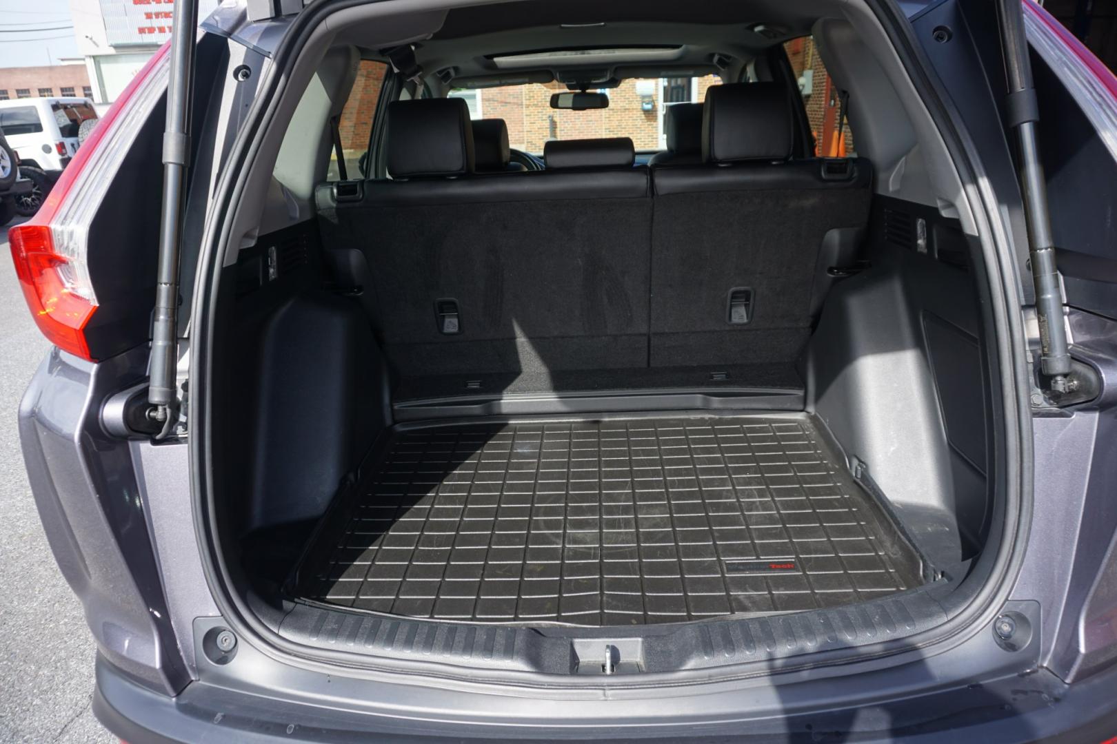 2018 GRAY /GRAY HONDA CR-V TOURING (2HKRW2H90JH) with an 1.5L I4 engine, CVT transmission, located at 312 Centre Ave, Schuylkill Haven, PA, 17972, (570) 593-5278, 40.638130, -76.177383- Photo#34