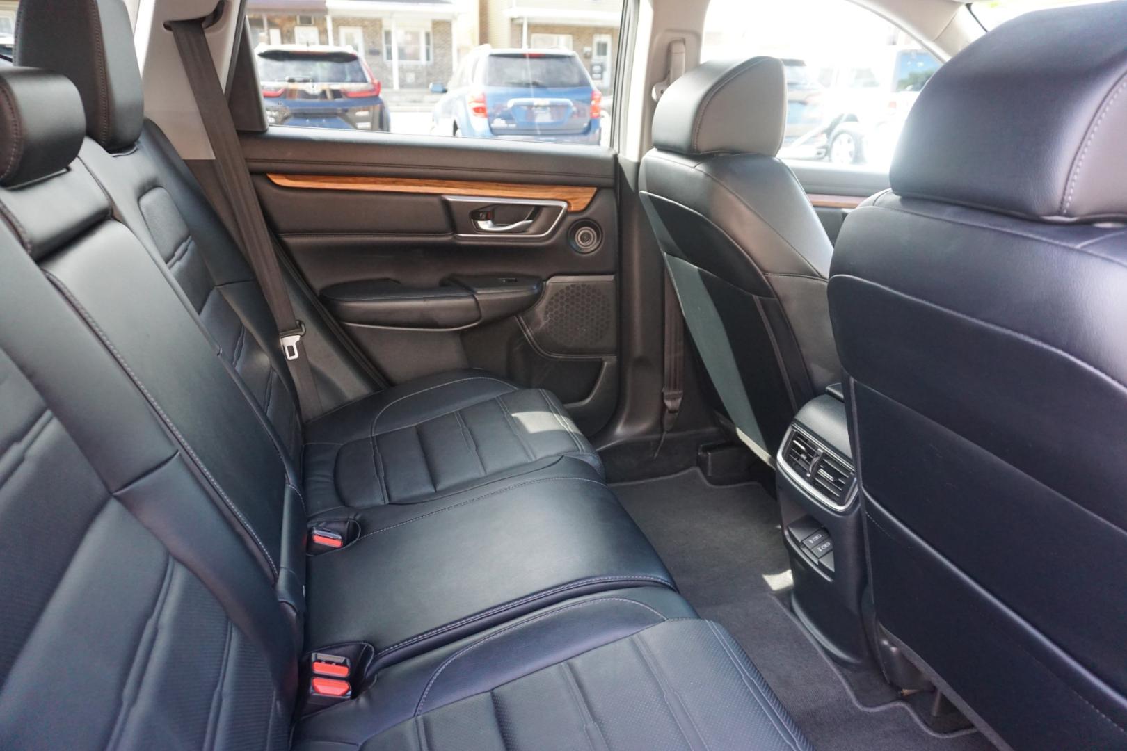 2018 GRAY /GRAY HONDA CR-V TOURING (2HKRW2H90JH) with an 1.5L I4 engine, CVT transmission, located at 312 Centre Ave, Schuylkill Haven, PA, 17972, (570) 593-5278, 40.638130, -76.177383- Photo#36