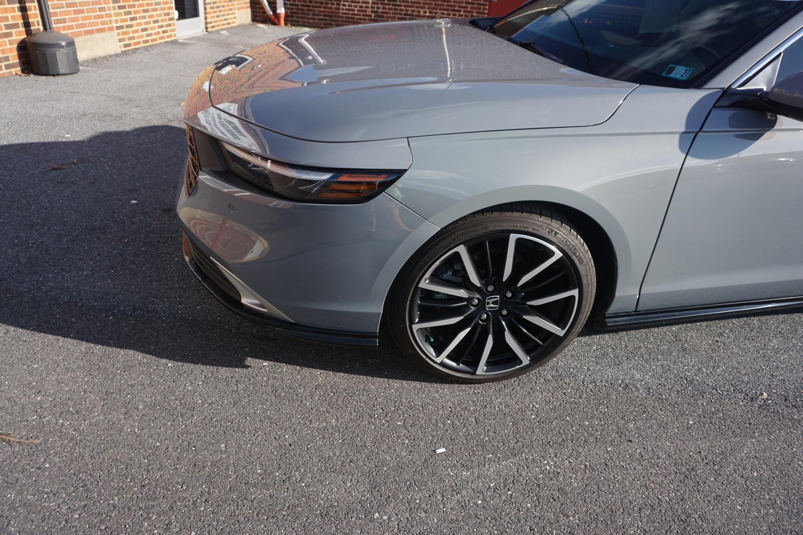 2023 GRAY /GRAY HONDA ACCORD TOURING (1HGCY2F82PA) with an 2L I4 engine, Automatic transmission, located at 312 Centre Ave, Schuylkill Haven, PA, 17972, (570) 593-5278, 40.638130, -76.177383- Photo#3
