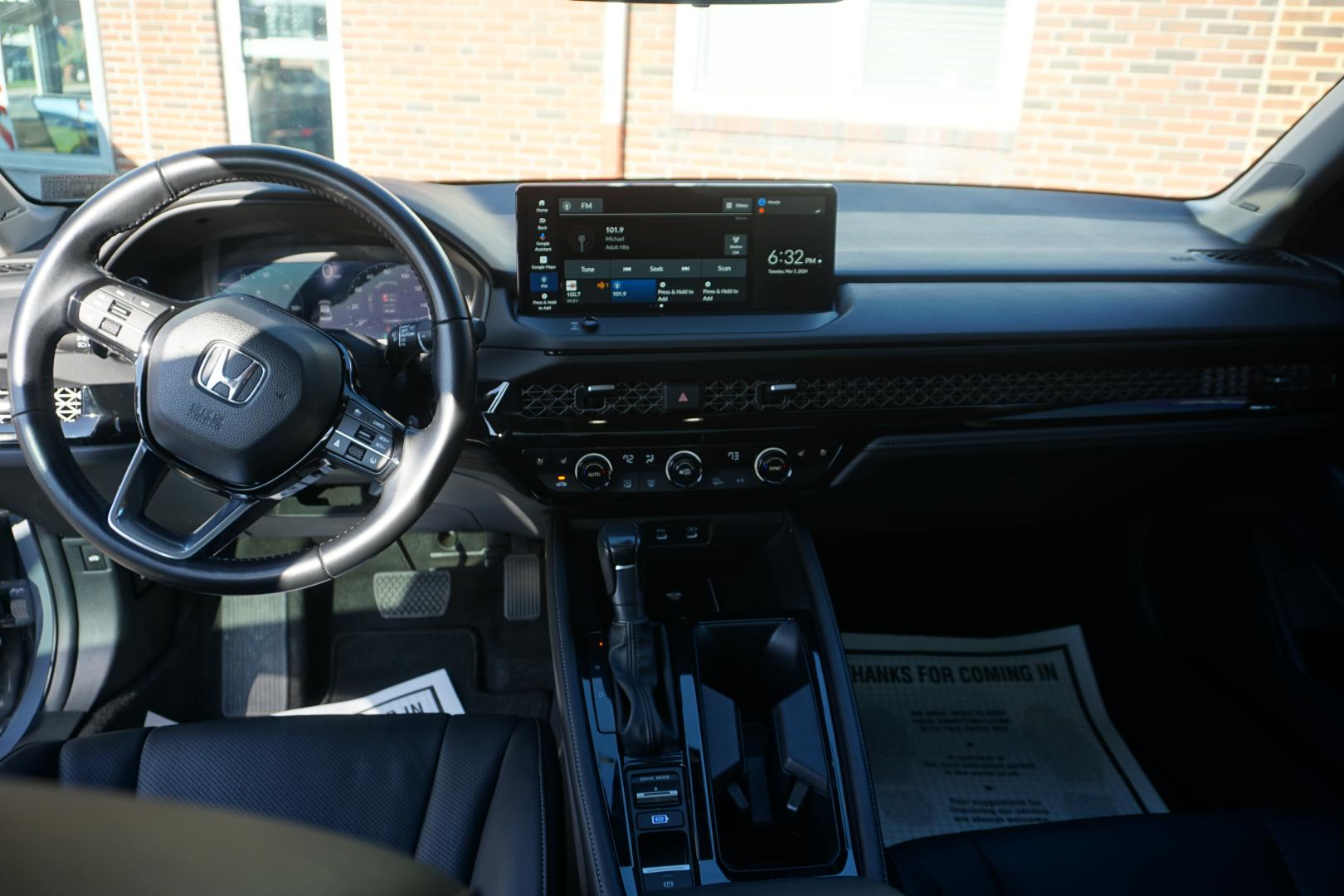 2023 GRAY /GRAY HONDA ACCORD TOURING (1HGCY2F82PA) with an 2L I4 engine, Automatic transmission, located at 312 Centre Ave, Schuylkill Haven, PA, 17972, (570) 593-5278, 40.638130, -76.177383- Photo#24