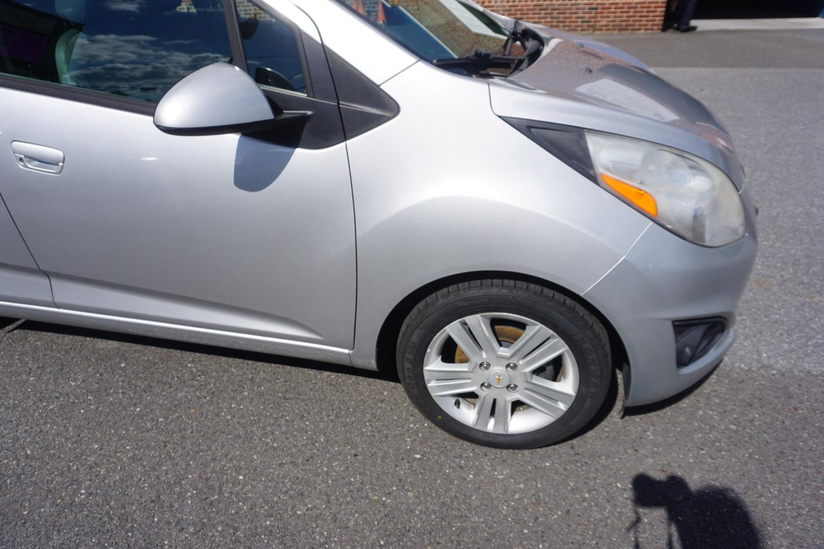 2014 SILVER /GRAY CHEVROLET SPARK LS (KL8CA6S97EC) with an 1.2L I4 engine, MANUAL transmission, located at 312 Centre Ave, Schuylkill Haven, PA, 17972, (570) 593-5278, 40.638130, -76.177383- Photo#14