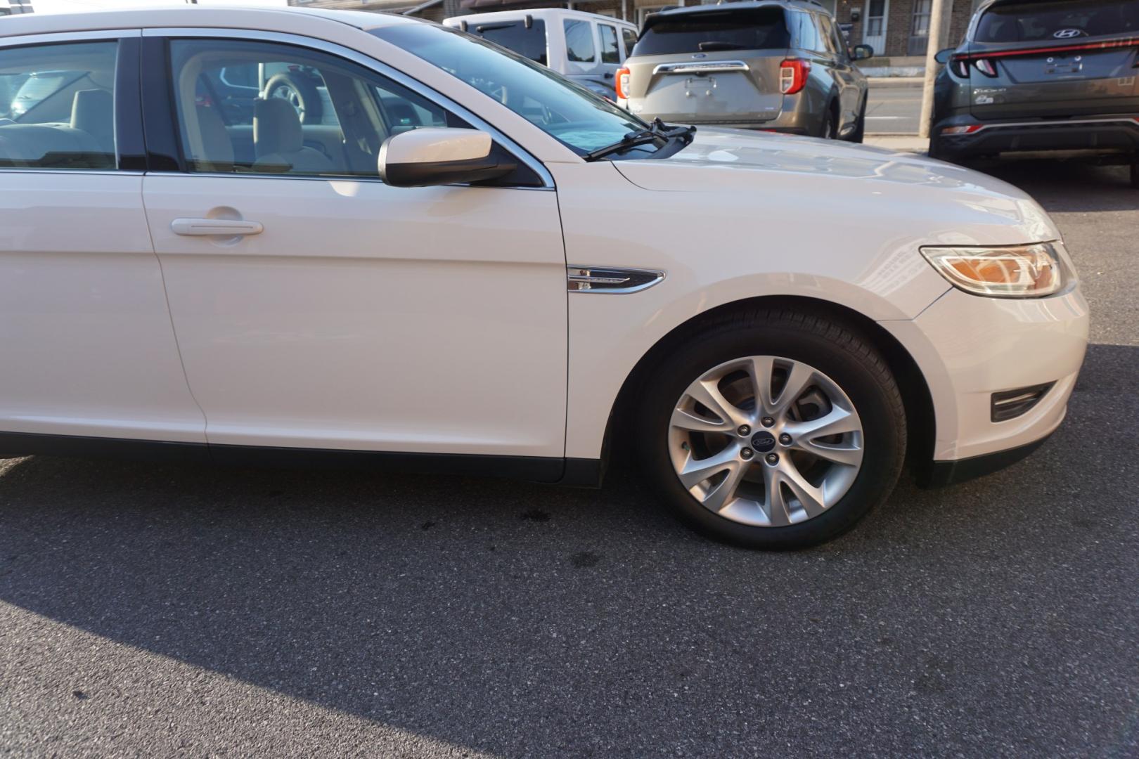 2011 FORD TAURUS SEL (1FAHP2EWXBG) with an 3.5L V6 engine, AUTOMATIC transmission, located at 312 Centre Ave, Schuylkill Haven, PA, 17972, (570) 593-5278, 40.638130, -76.177383- Photo#15