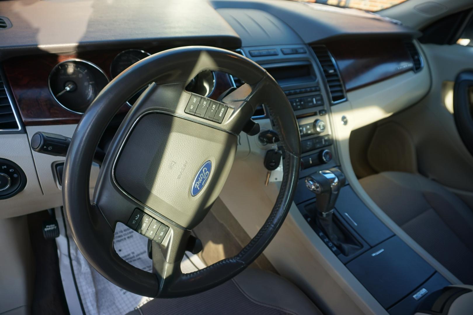2011 FORD TAURUS SEL (1FAHP2EWXBG) with an 3.5L V6 engine, AUTOMATIC transmission, located at 312 Centre Ave, Schuylkill Haven, PA, 17972, (570) 593-5278, 40.638130, -76.177383- Photo#21